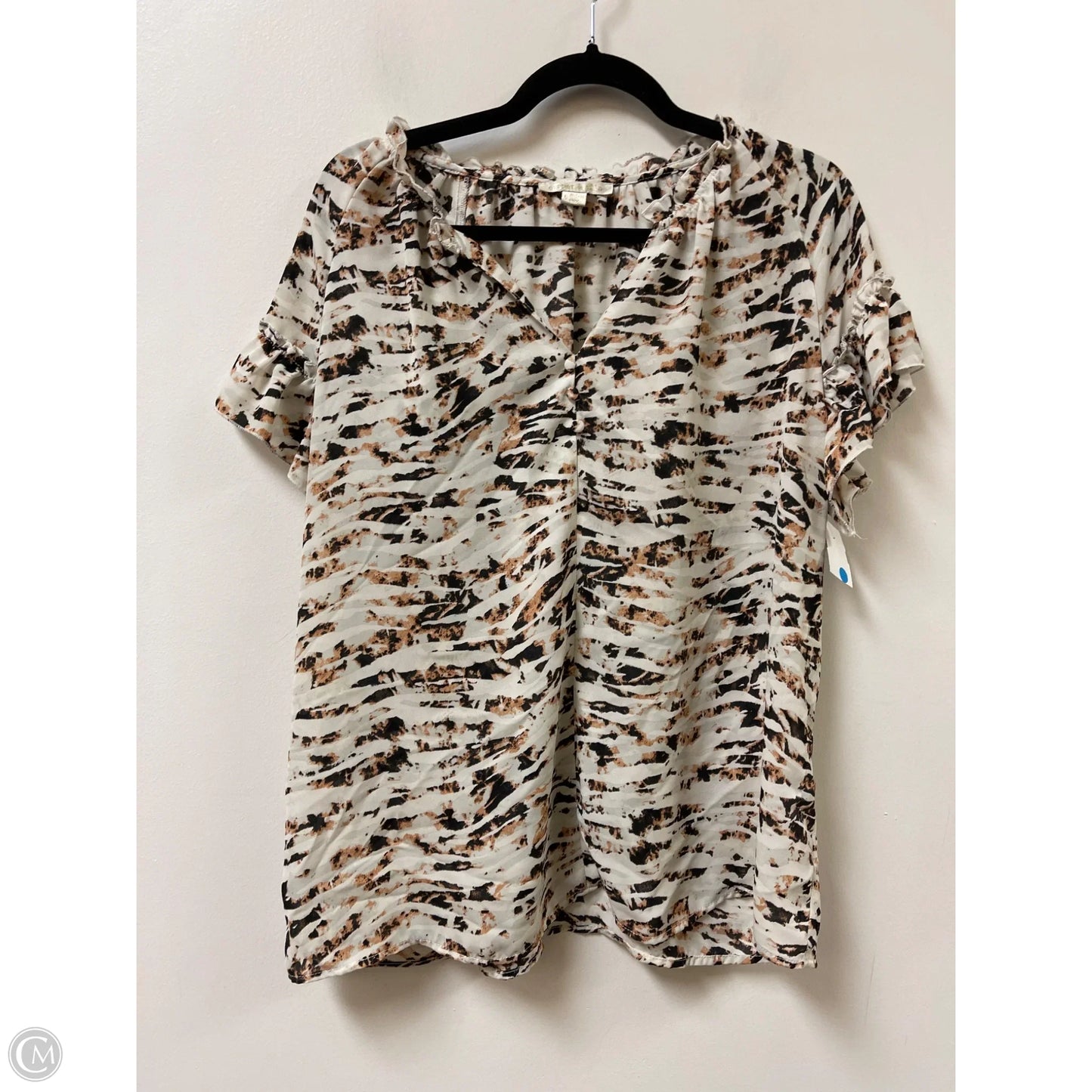Top Short Sleeve By Clothes Mentor In Animal Print, Size: L