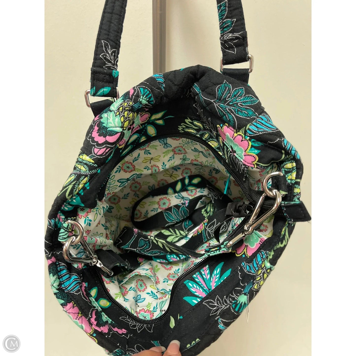 Handbag By Vera Bradley, Size: Medium