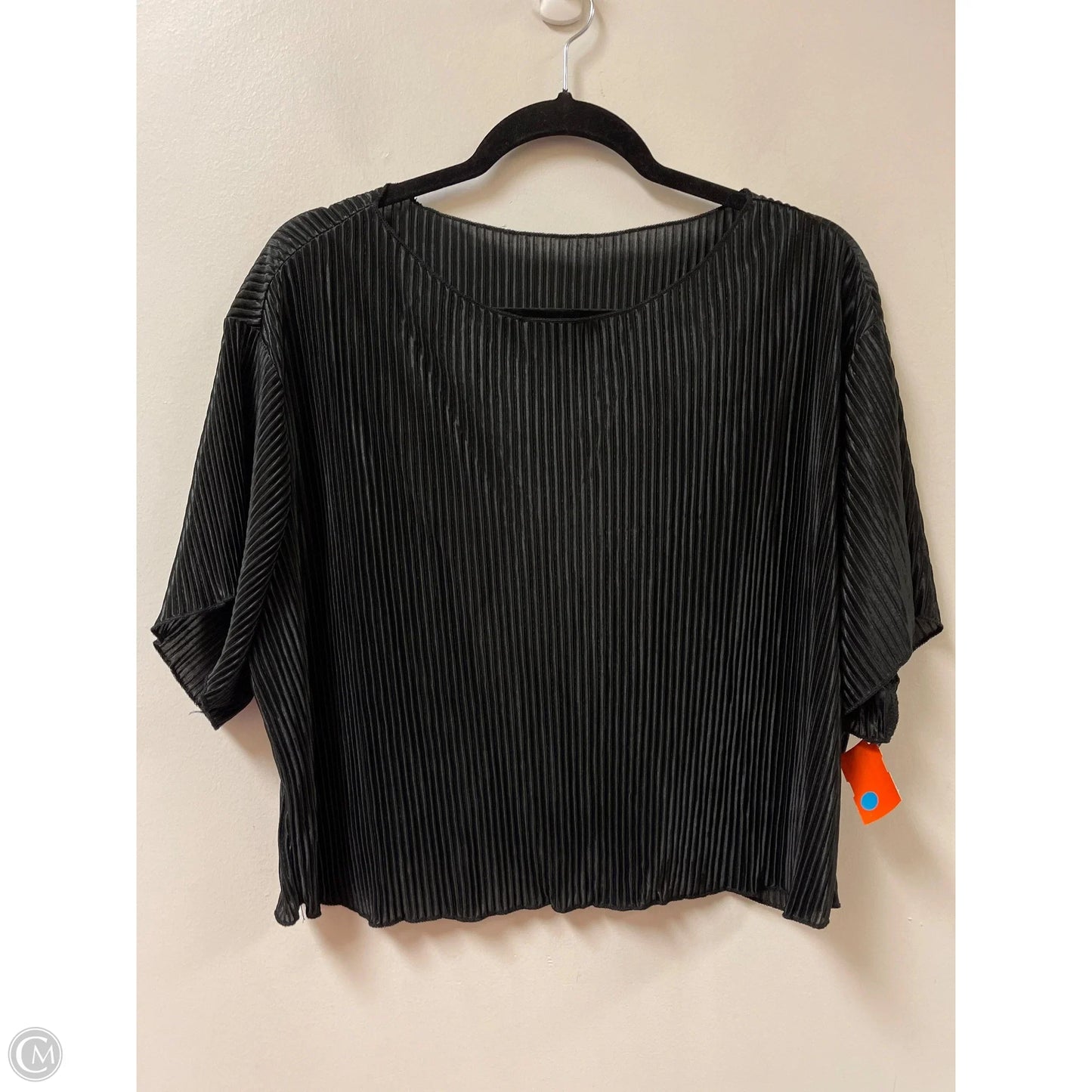 Top Short Sleeve By Shein In Black, Size: 2x