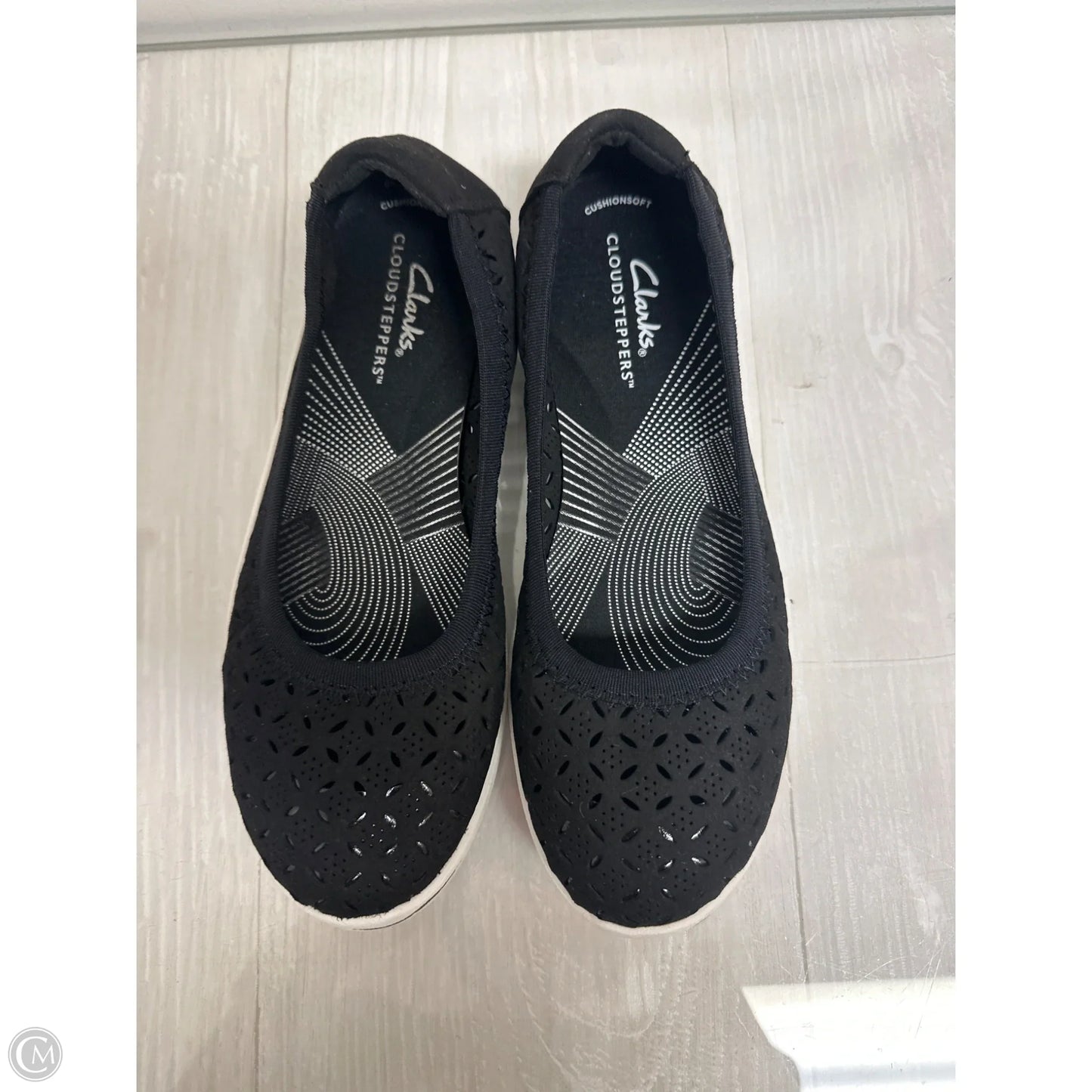 Shoes Flats By Clarks In Black, Size: 6