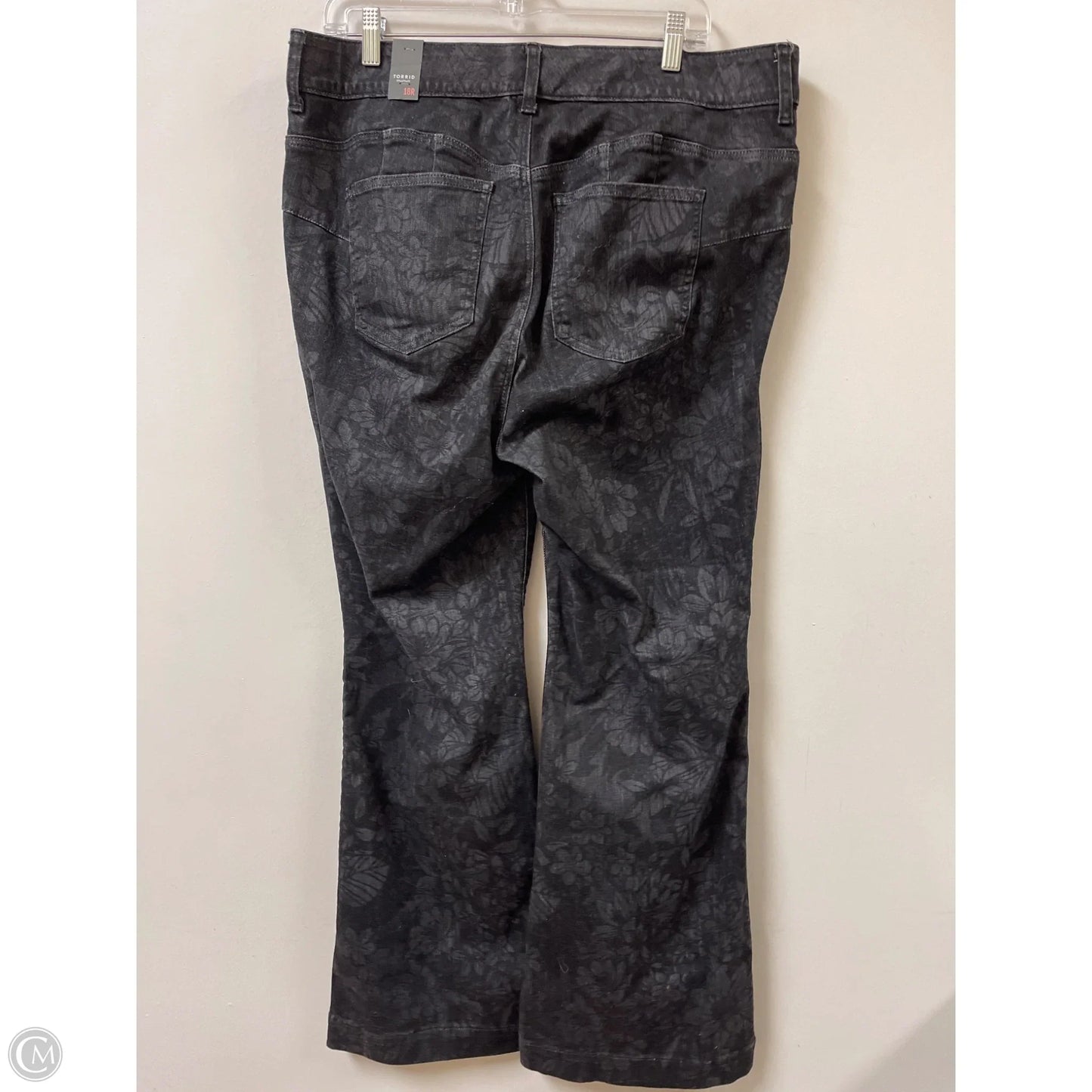 Jeans Flared By Torrid In Black, Size: 18