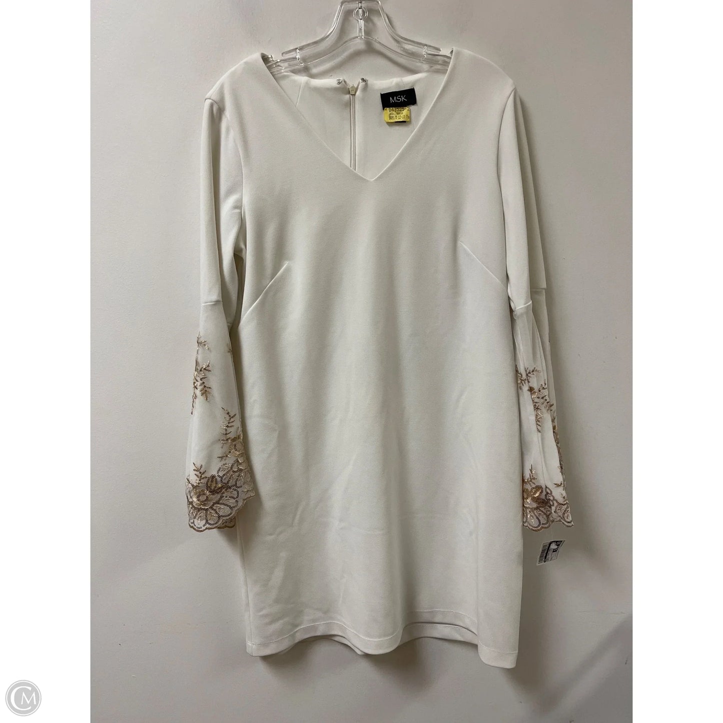 Dress Casual Short By Msk In White, Size: L