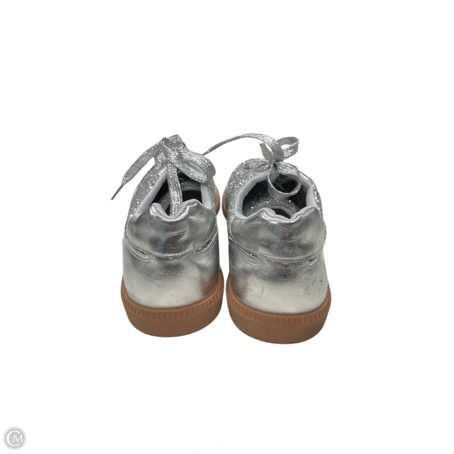 Shoes Sneakers By Clothes Mentor In Silver, Size: 8.5