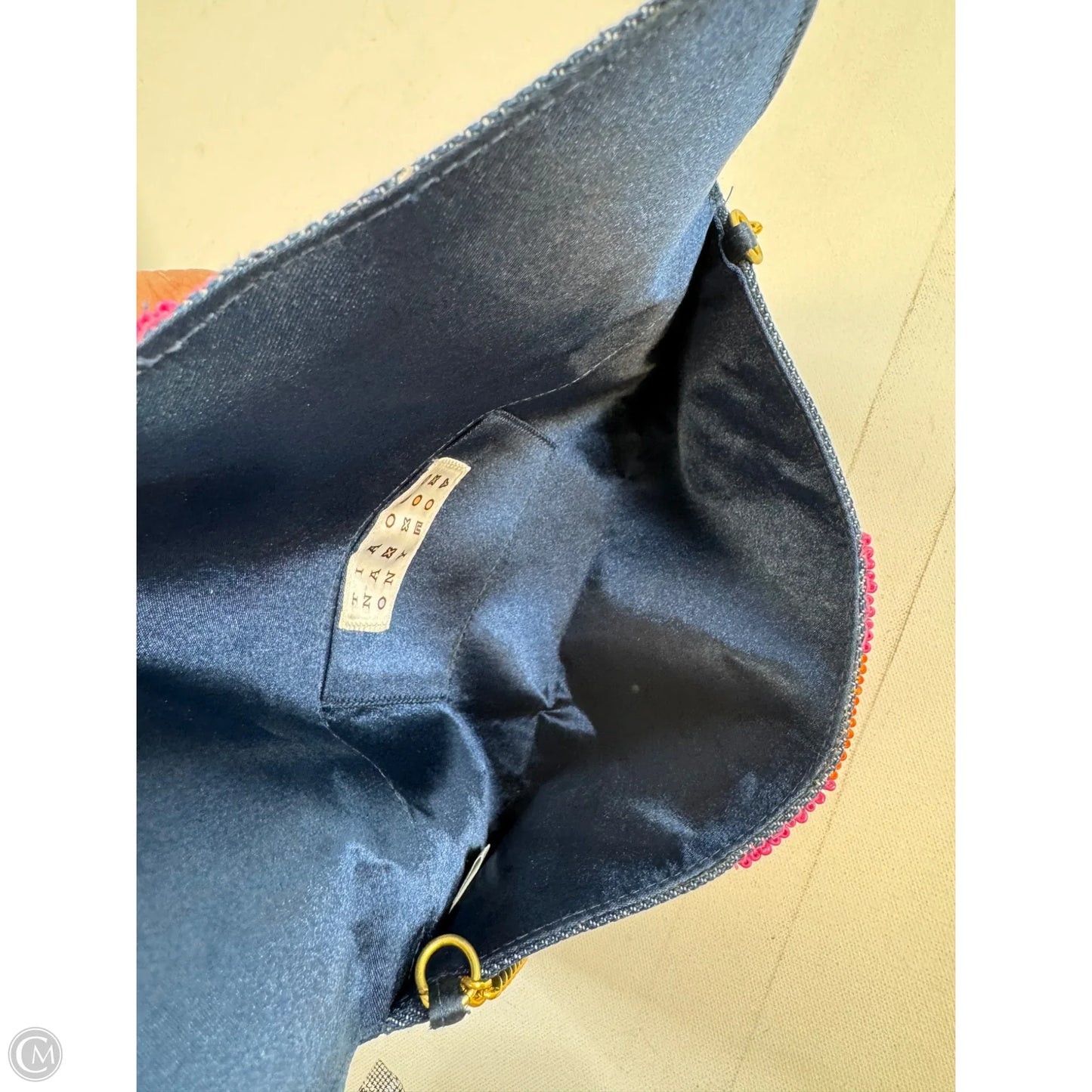 Clutch By Clothes Mentor, Size: Medium