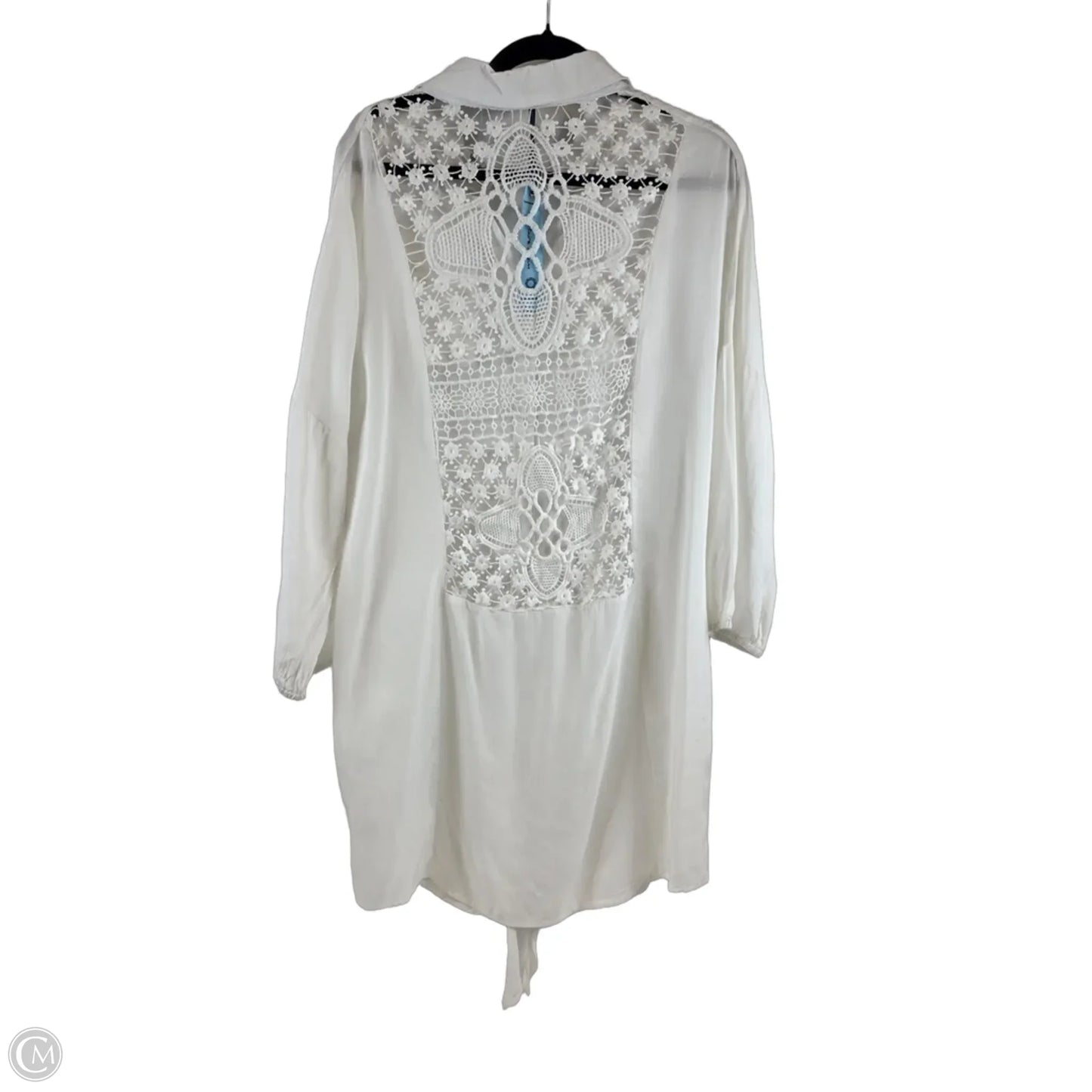 Top Long Sleeve By Solitaire In White, Size: L