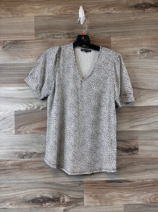 Top Short Sleeve Basic By Adrianna Papell  Size: S
