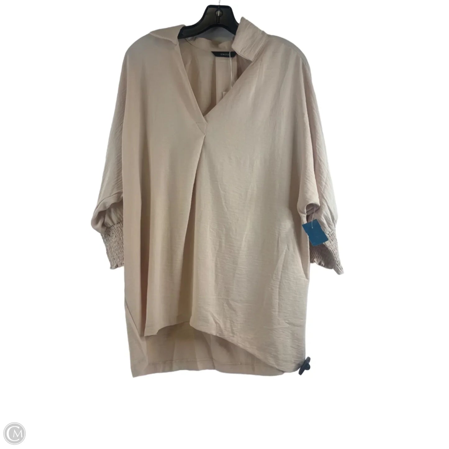 Top Short Sleeve By Dokotoo In Beige, Size: L