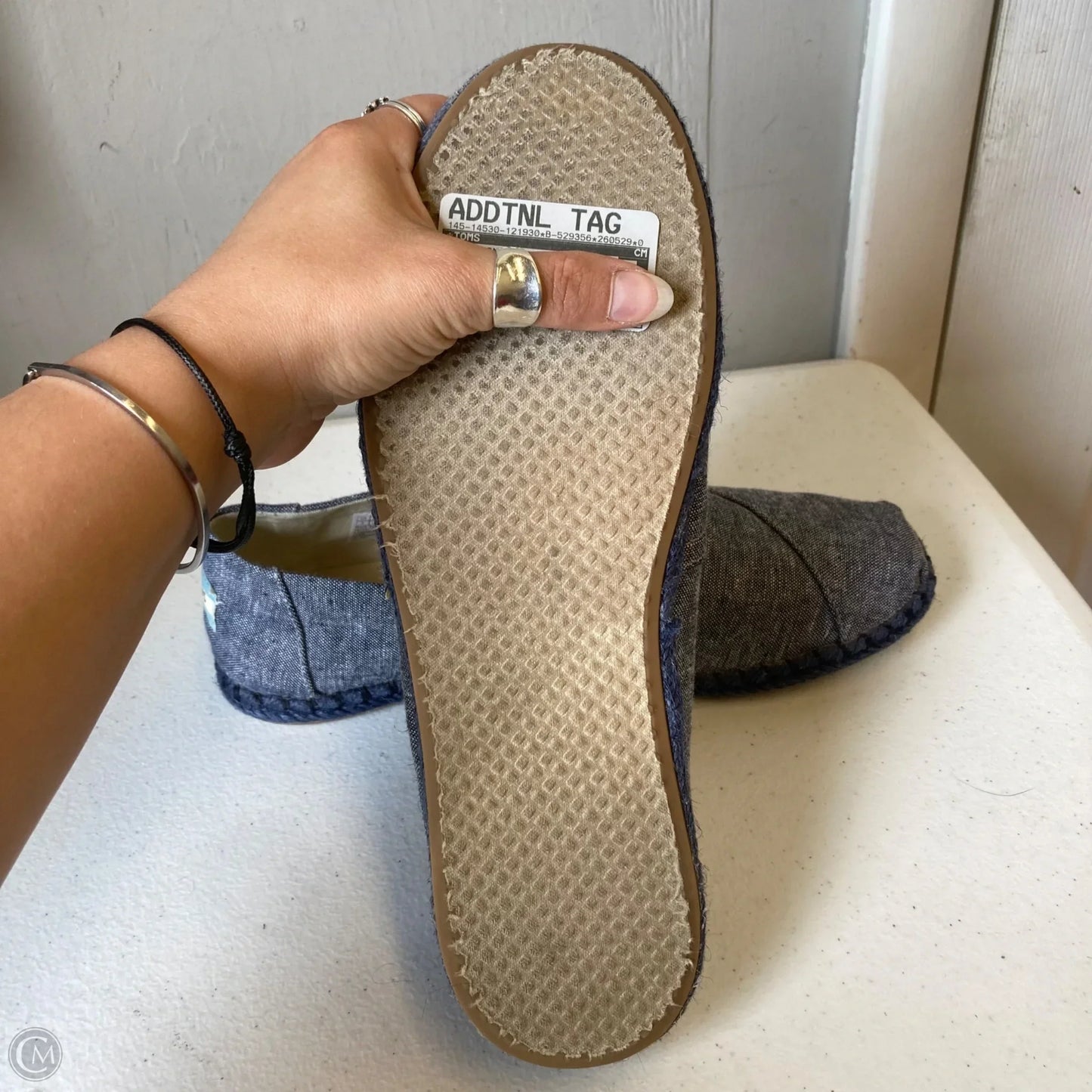 Shoes Sneakers By Toms In Blue, Size: 9