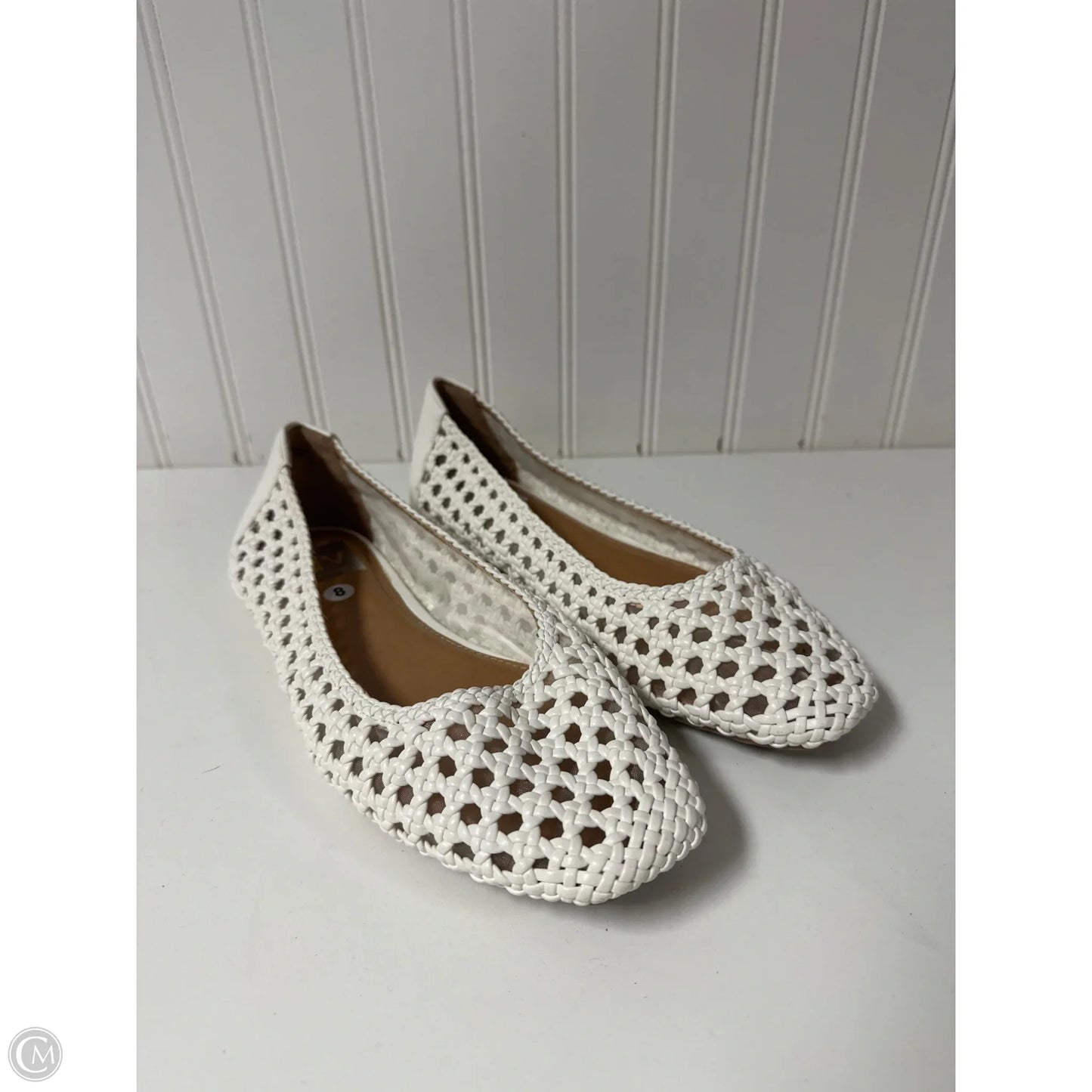 Shoes Flats By Dv In White, Size: 8