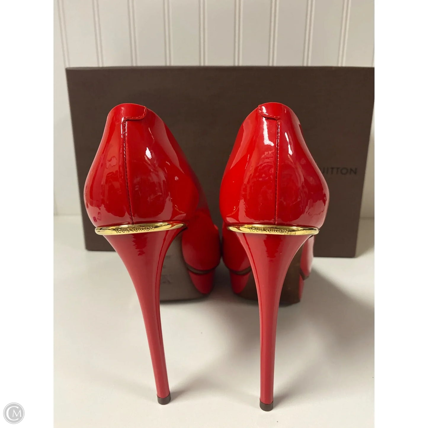 Shoes Luxury Designer By Louis Vuitton In Red, Size: 8.5