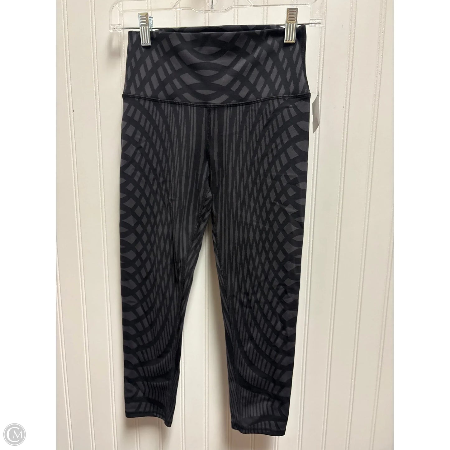 Athletic Leggings By Alo In Black & Grey, Size: S