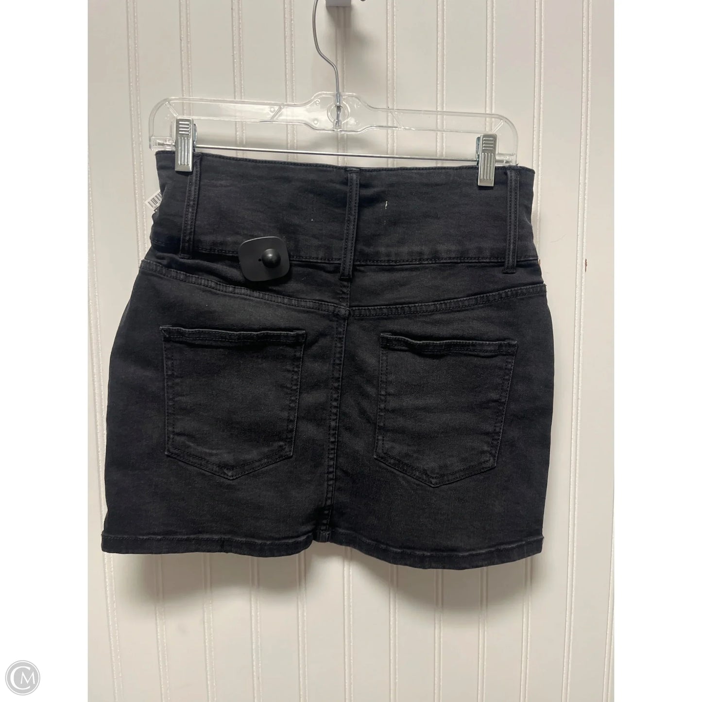 Skirt Mini & Short By Clothes Mentor In Black Denim, Size: L