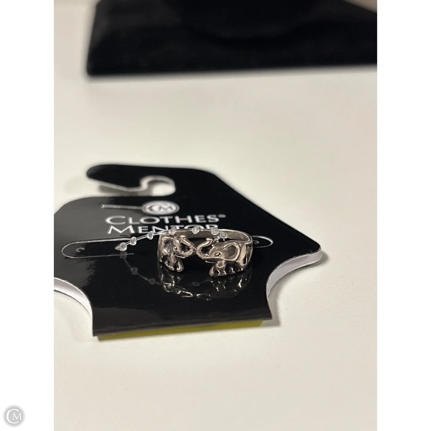 Ring Band By Clothes Mentor, Size: 5.5