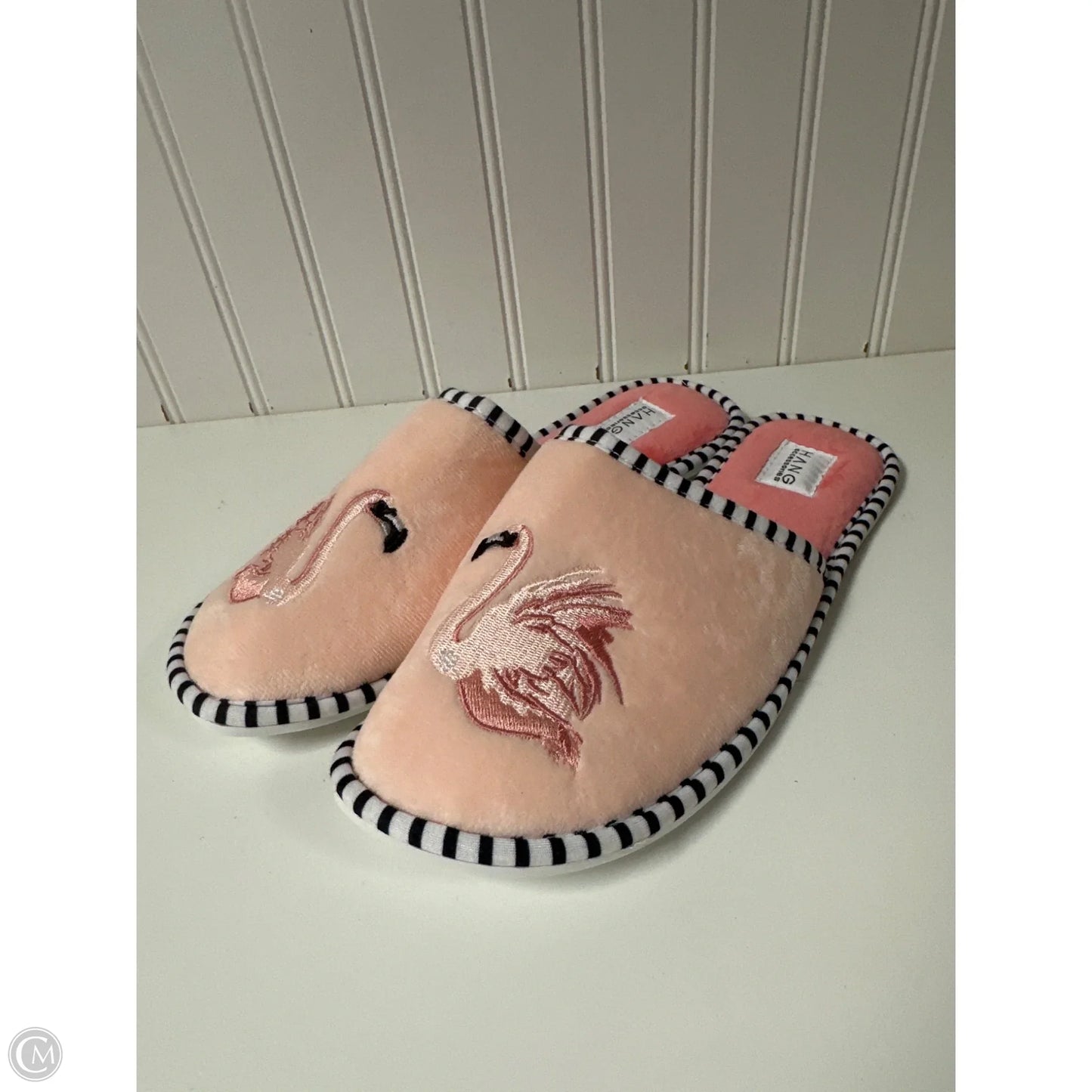 Slippers By Clothes Mentor In Pink, Size: 9