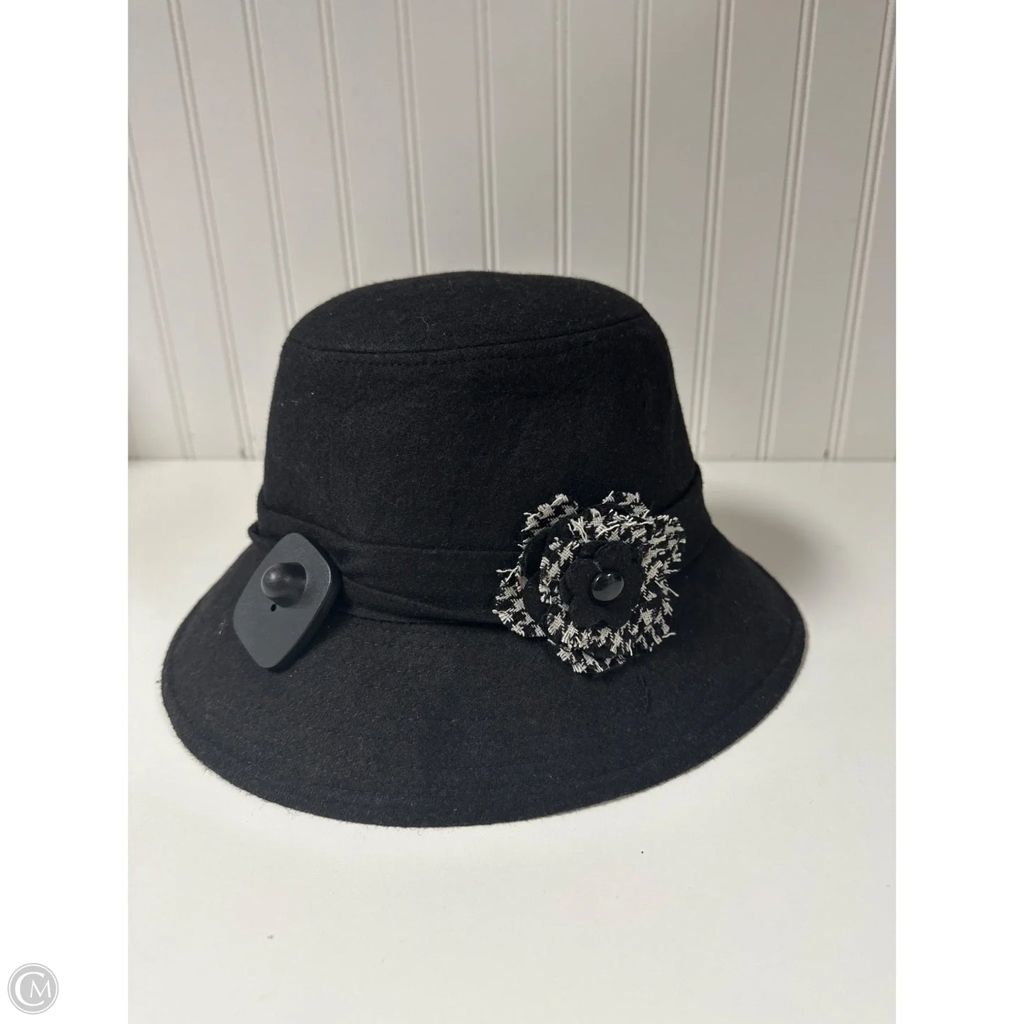 Hat Bucket By Clothes Mentor