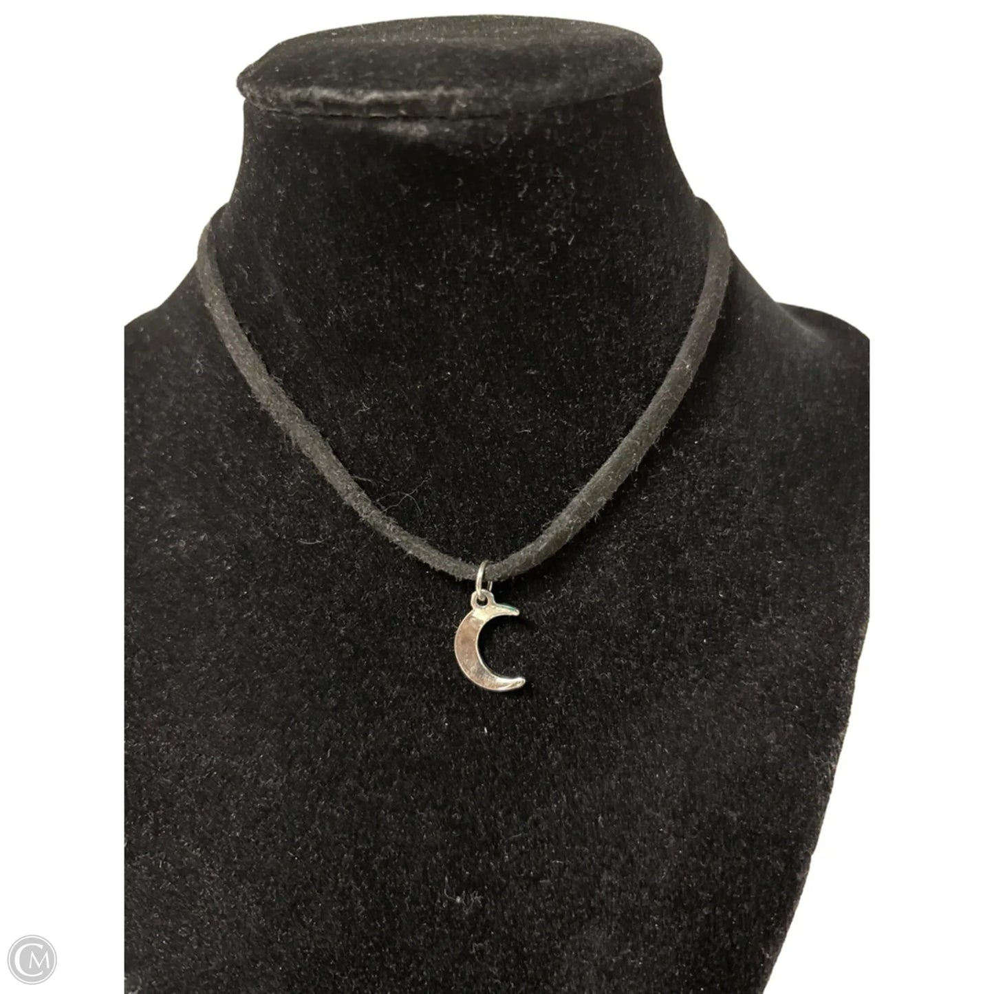 Necklace Choker & Collar By Clothes Mentor