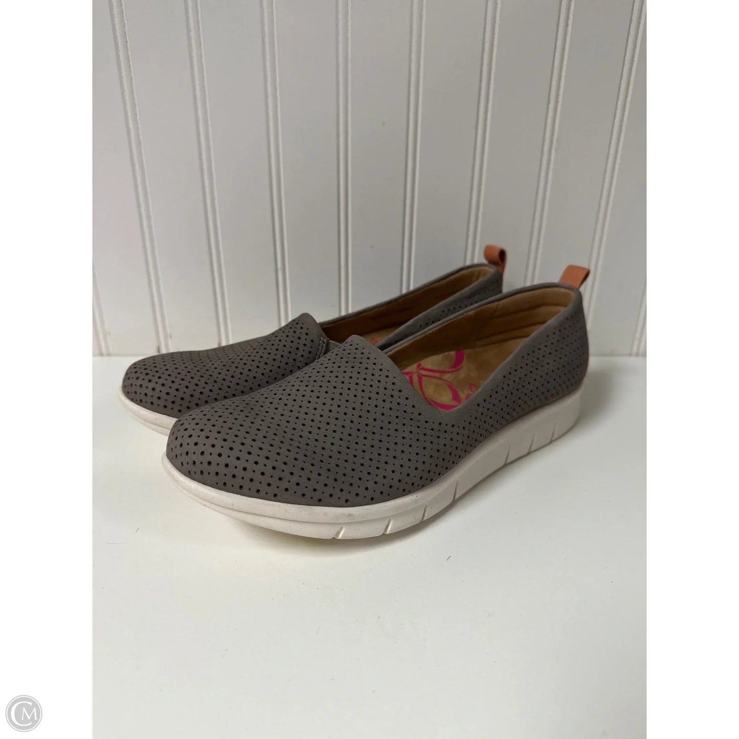 Shoes Sneakers By Comfortiva In Grey, Size: 9.5