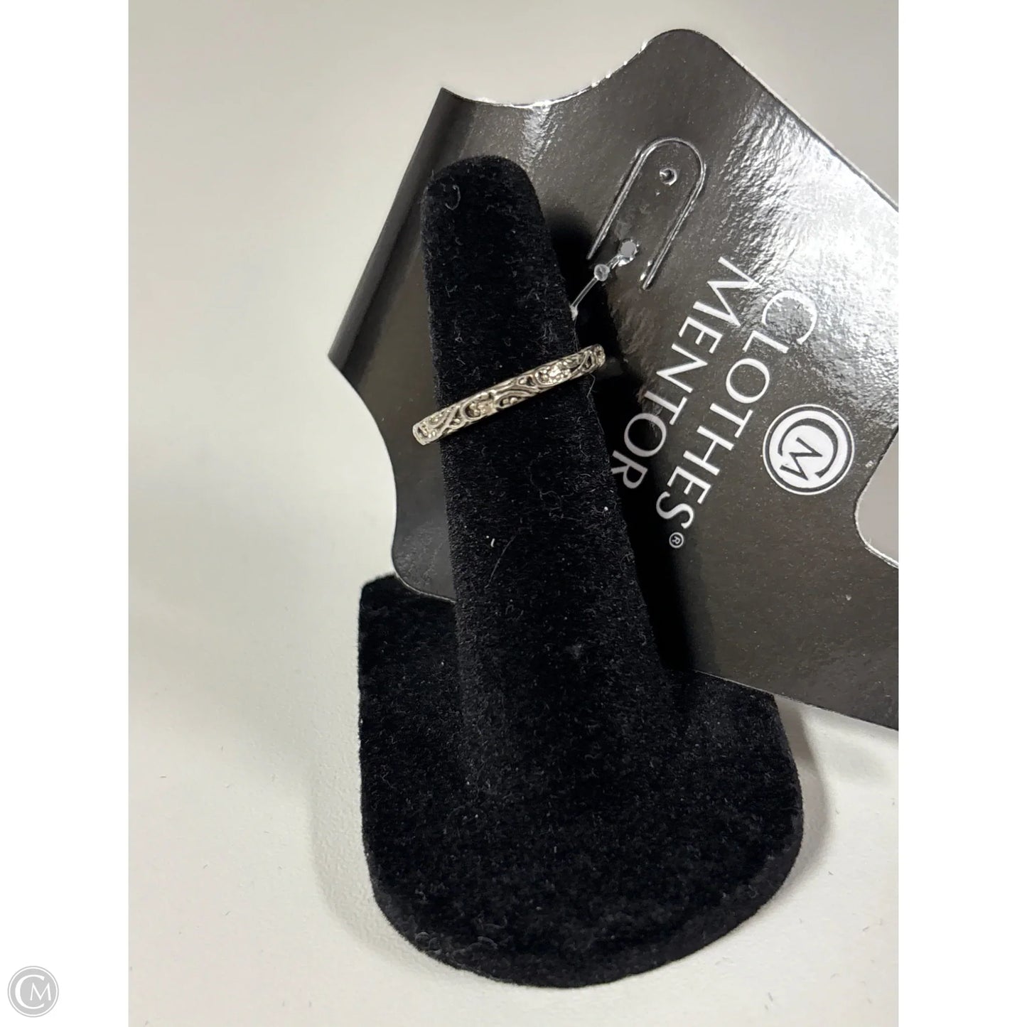 Ring Band By Clothes Mentor, Size: 6
