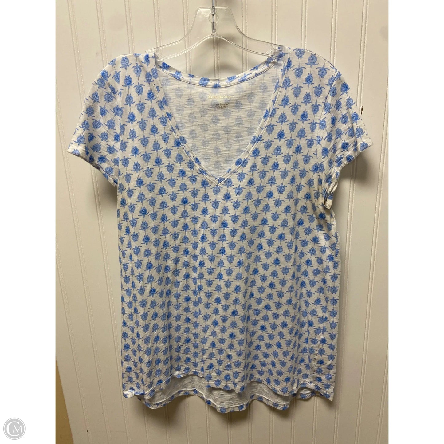 Top Short Sleeve Designer By Lilly Pulitzer In Blue & White, Size: L