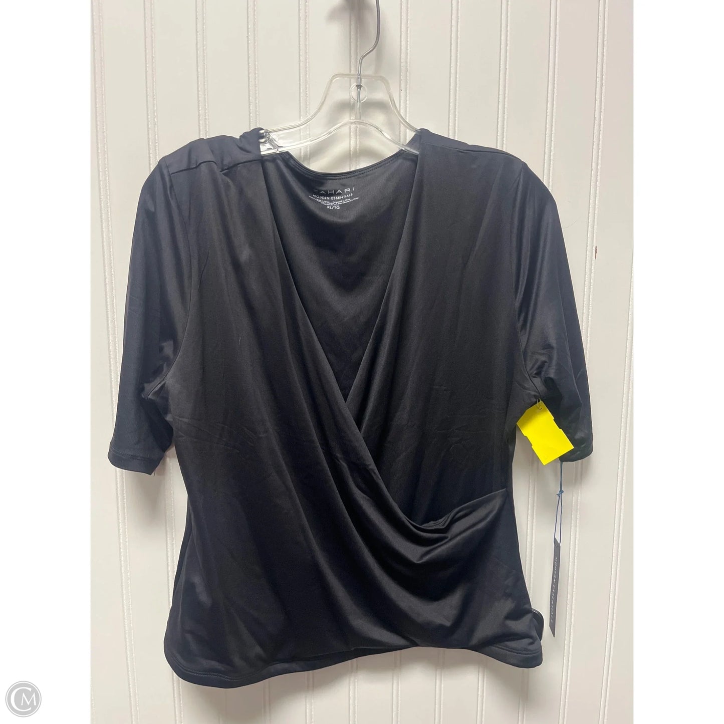Top Short Sleeve By Tahari In Black, Size: Xl