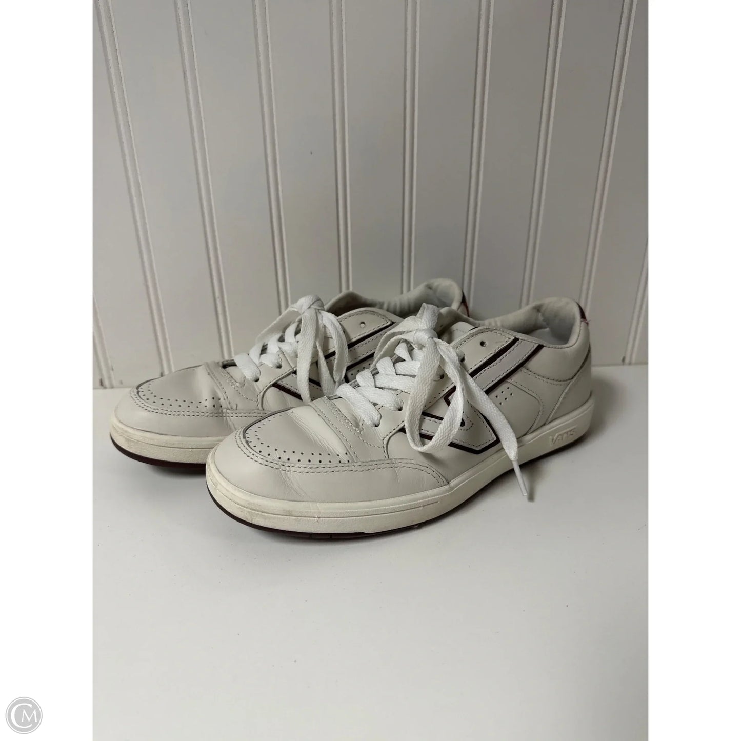 Shoes Sneakers By Vans In Cream, Size: 8.5