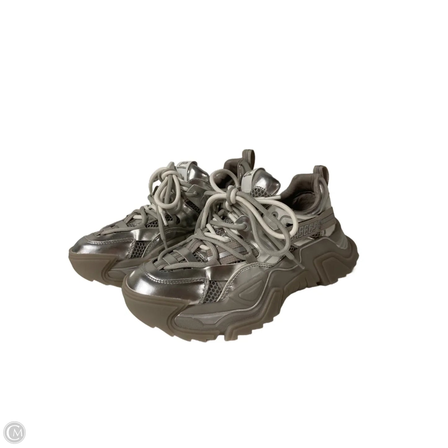 Shoes Sneakers By Steve Madden In Silver, Size: 7.5
