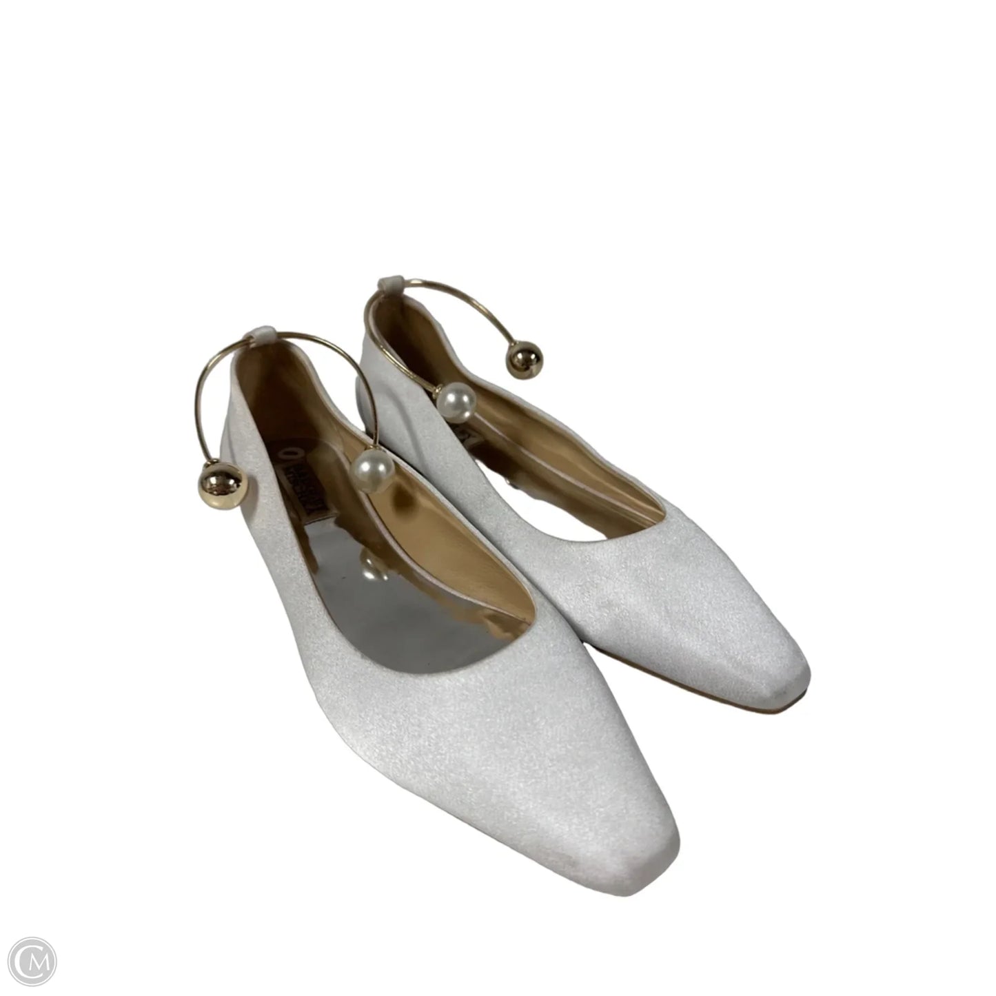 Shoes Flats By Badgley Mischka In White, Size: 9