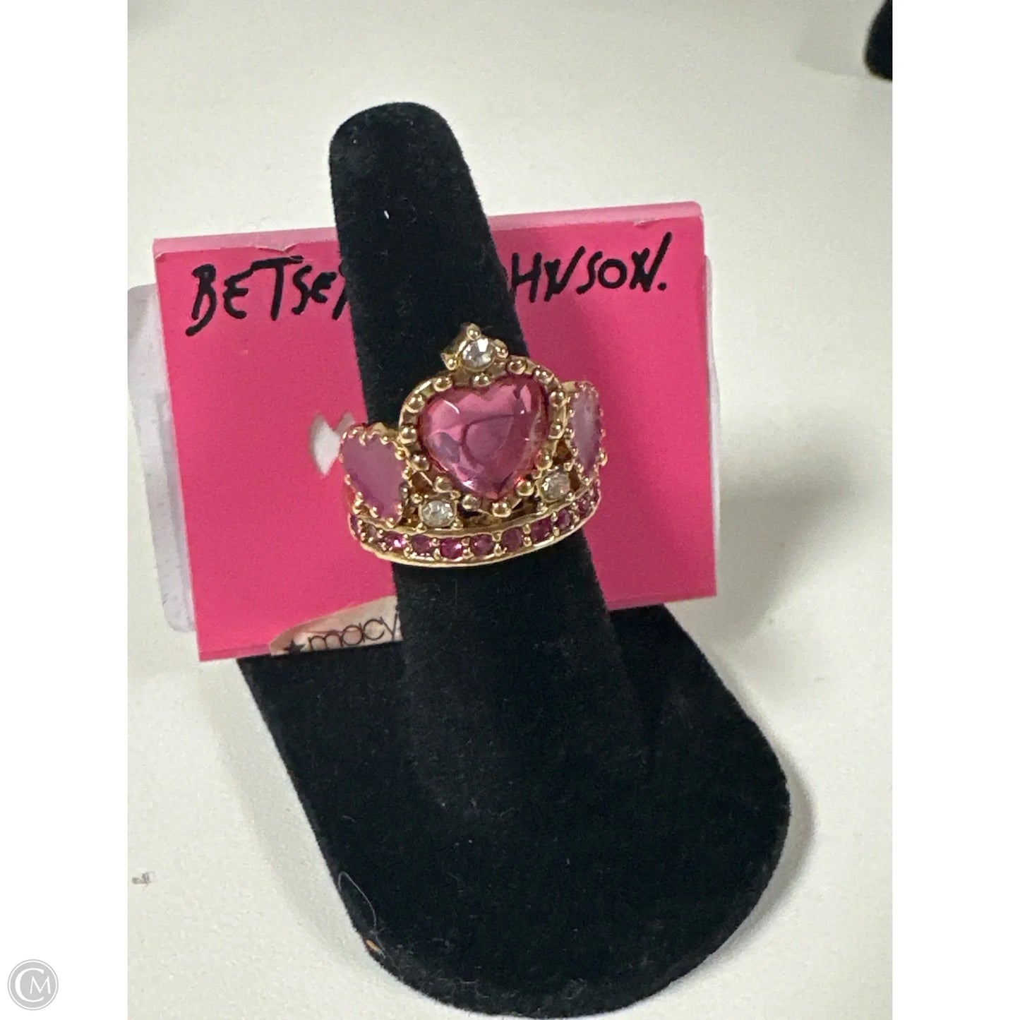 Ring Statement By Betsey Johnson, Size: 7