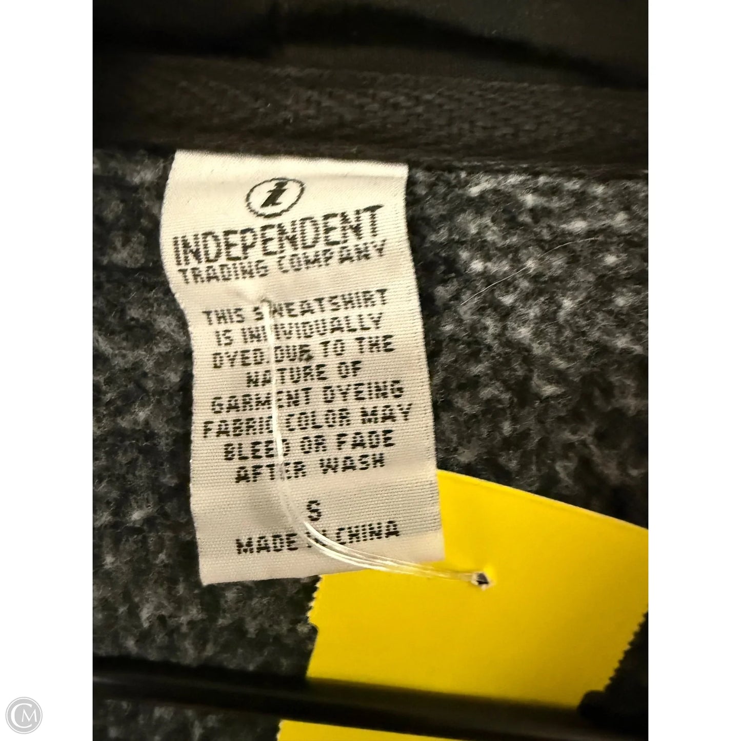 Sweatshirt Hoodie By Clothes Mentor In Grey, Size: S