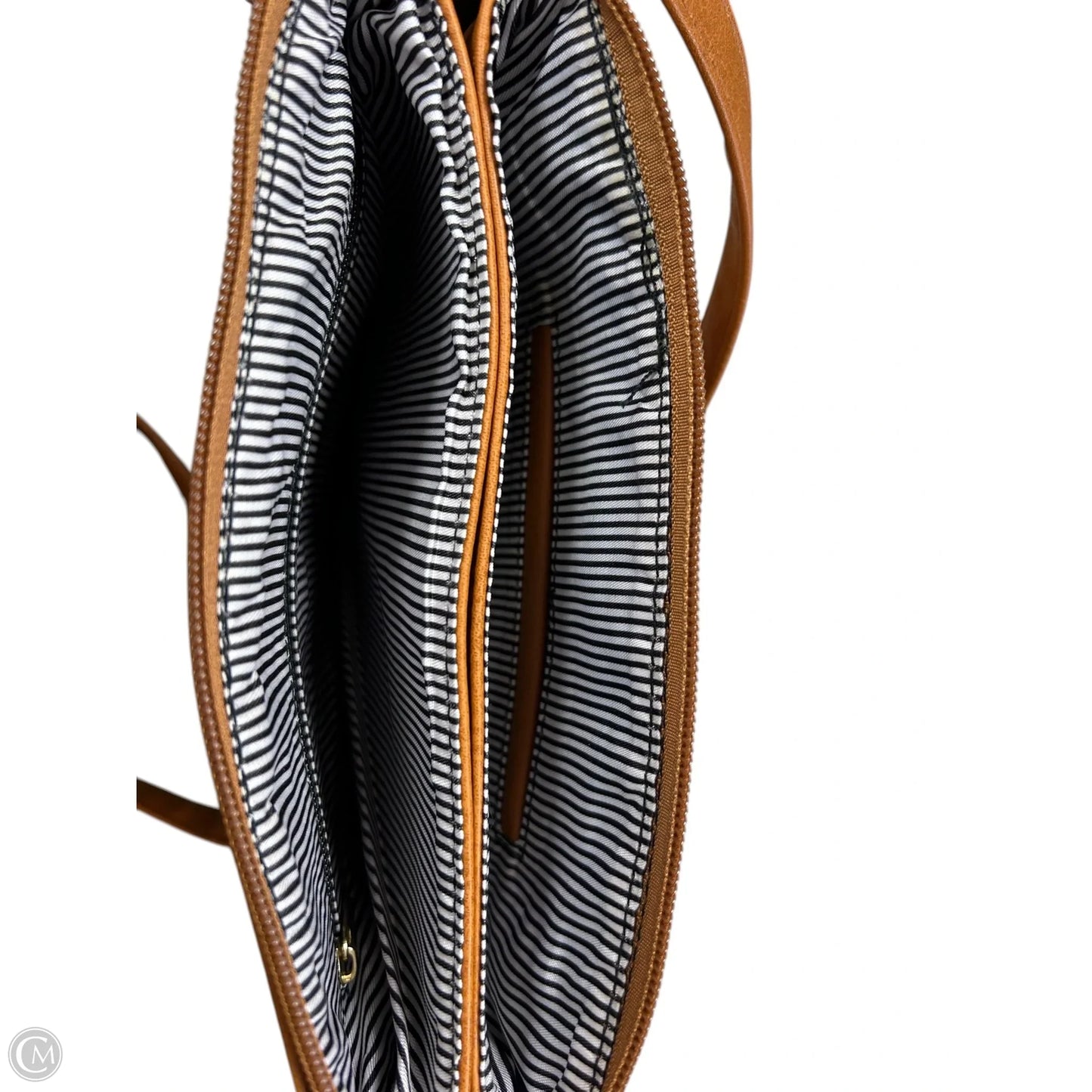 Crossbody By Clothes Mentor, Size: Medium
