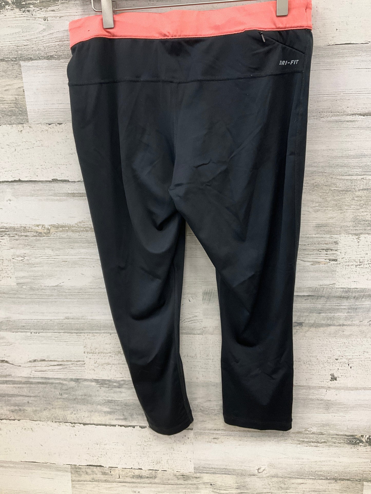 Athletic Capris By Nike Apparel In Black, Size: L