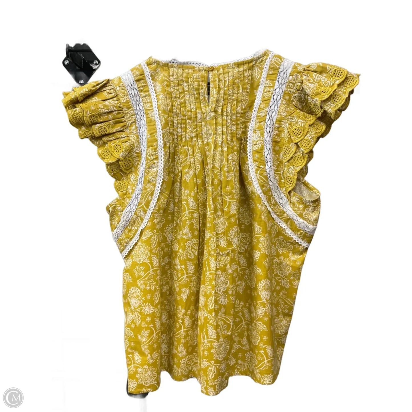 Top Short Sleeve By Clothes Mentor In Gold, Size: S