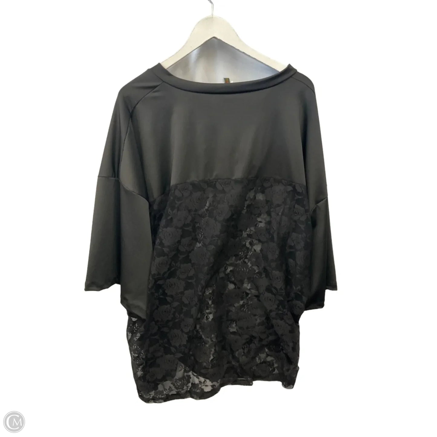 Top Short Sleeve By Clothes Mentor In Black, Size: 3x