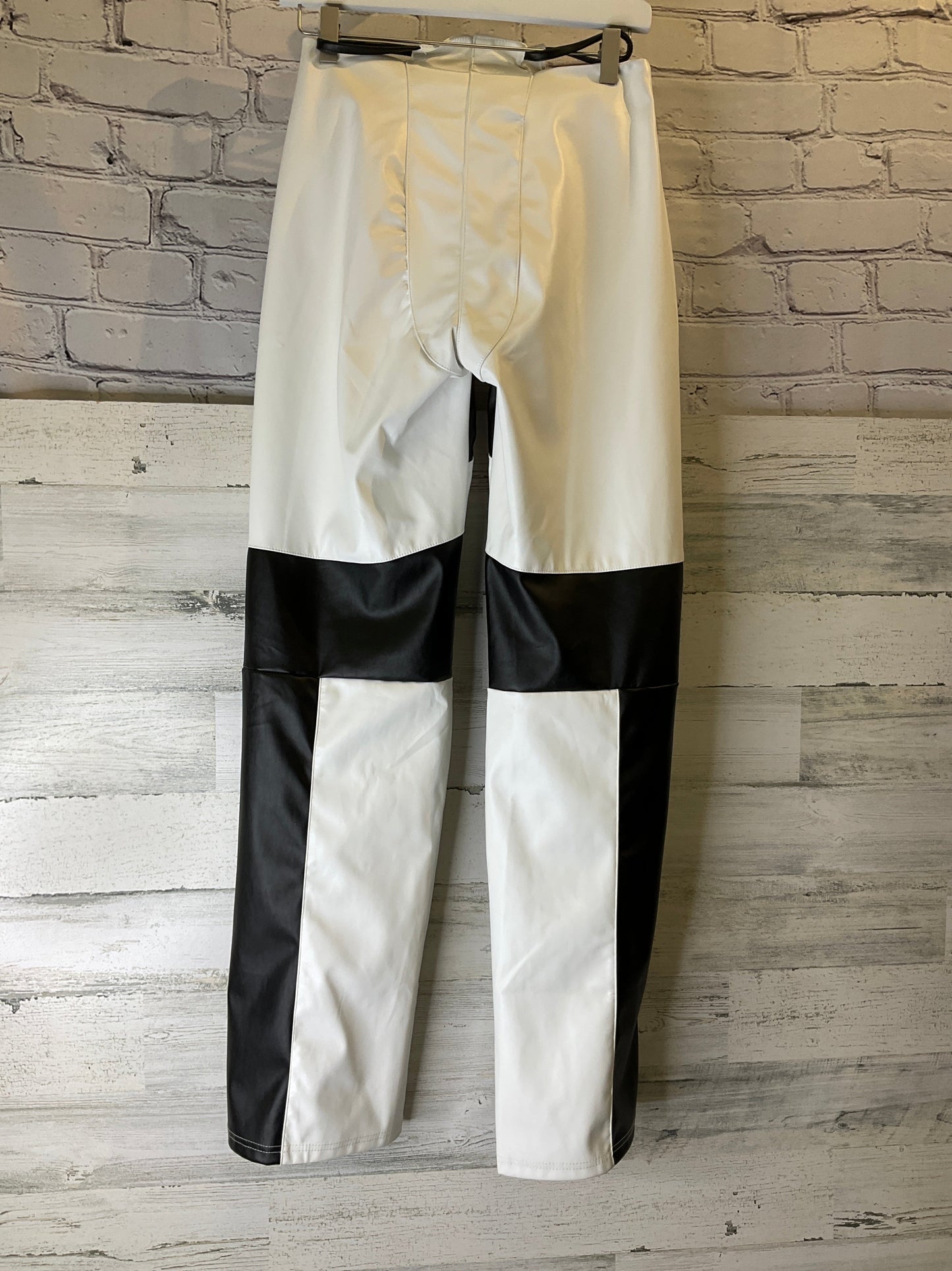 Pants Set 2pc By Fashion Nova  Size: Xs