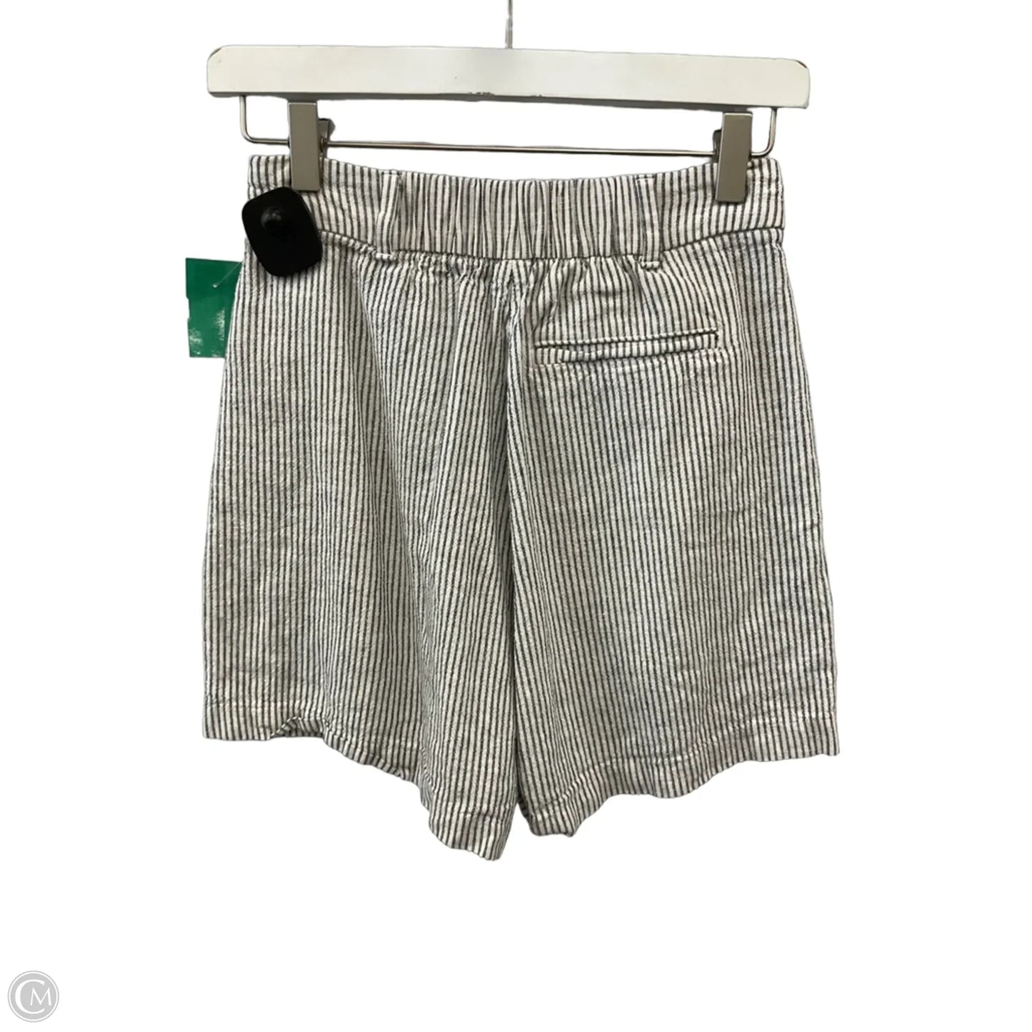 Shorts By Old Navy In Striped Pattern, Size: Xs