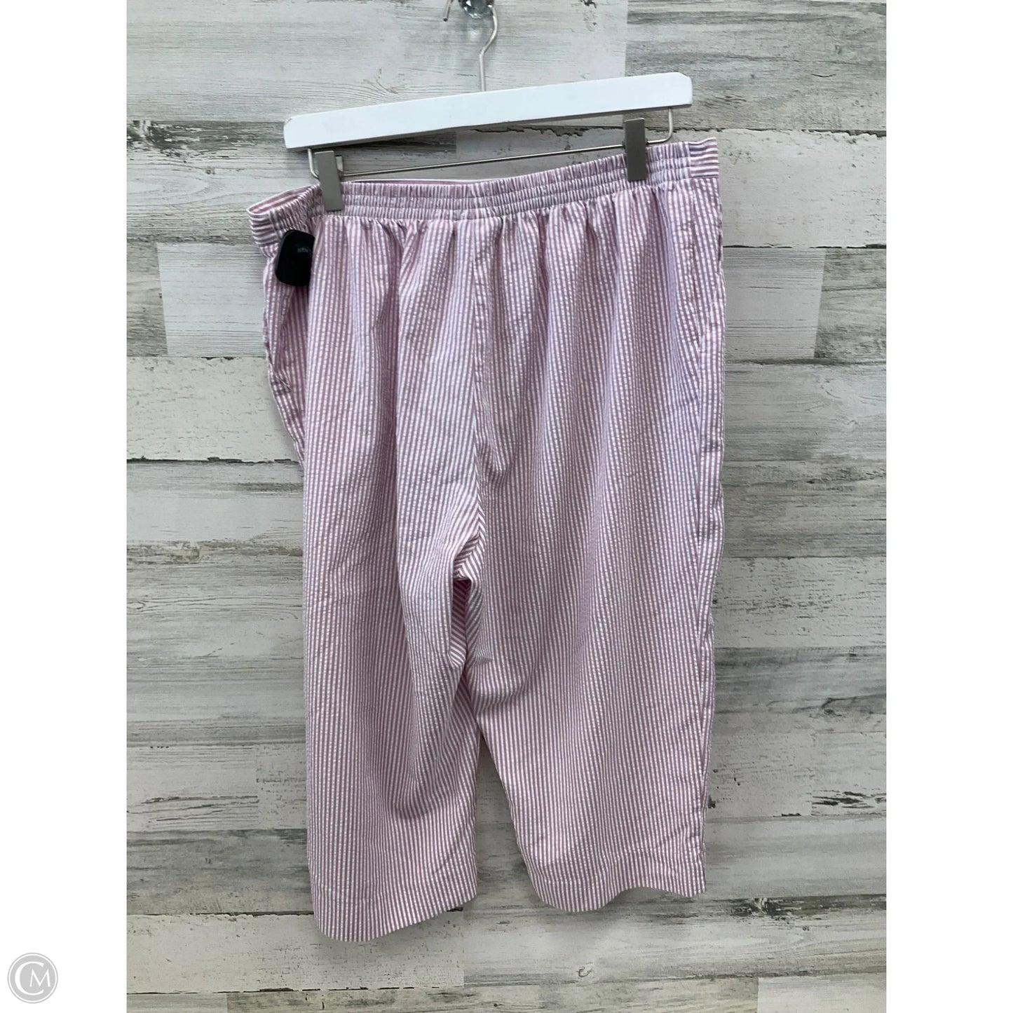 Capris By Alfred Dunner In Pink & White, Size: 14