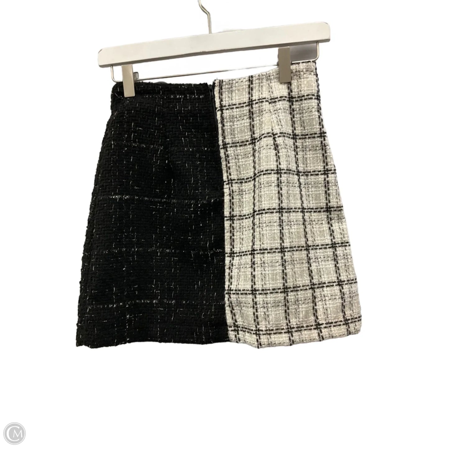 Skirt Mini & Short By Clothes Mentor In Black & White, Size: 0