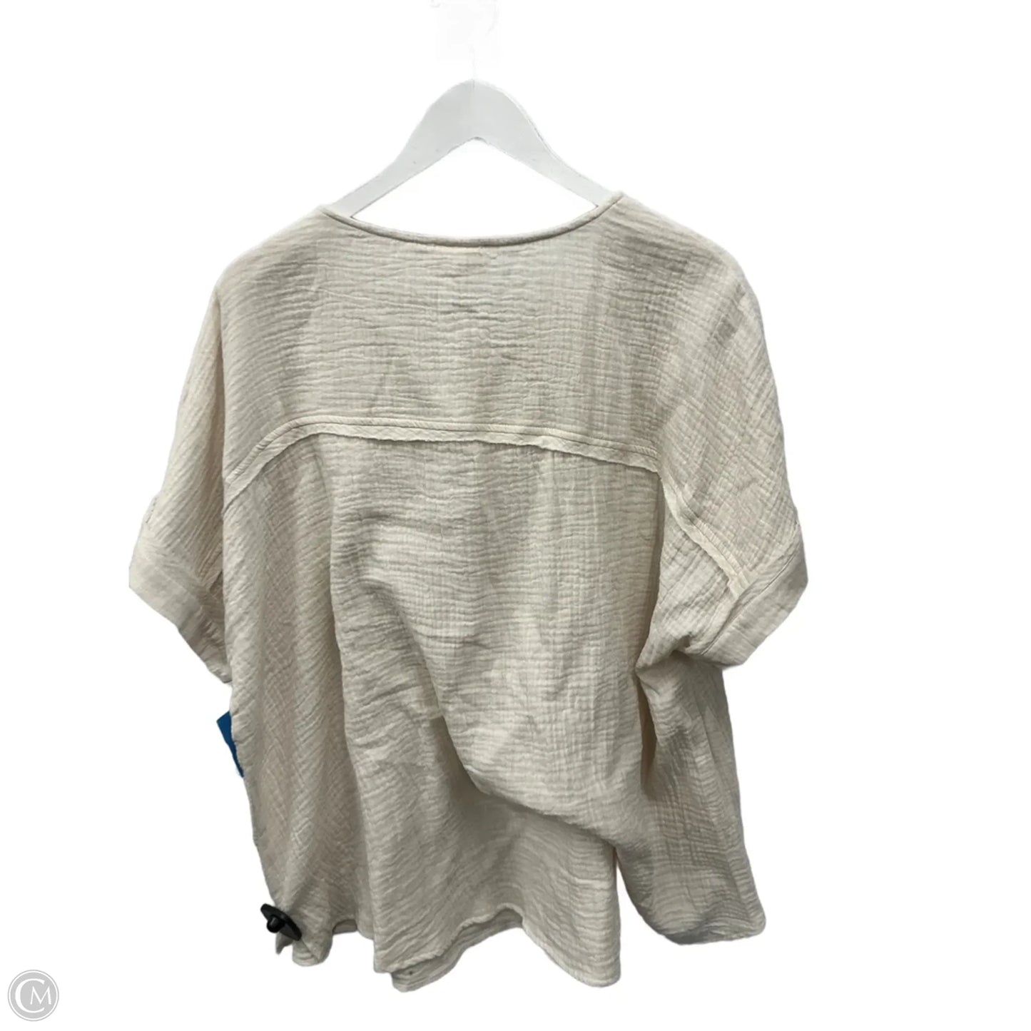 Top Short Sleeve By Clothes Mentor In Beige, Size: 2x