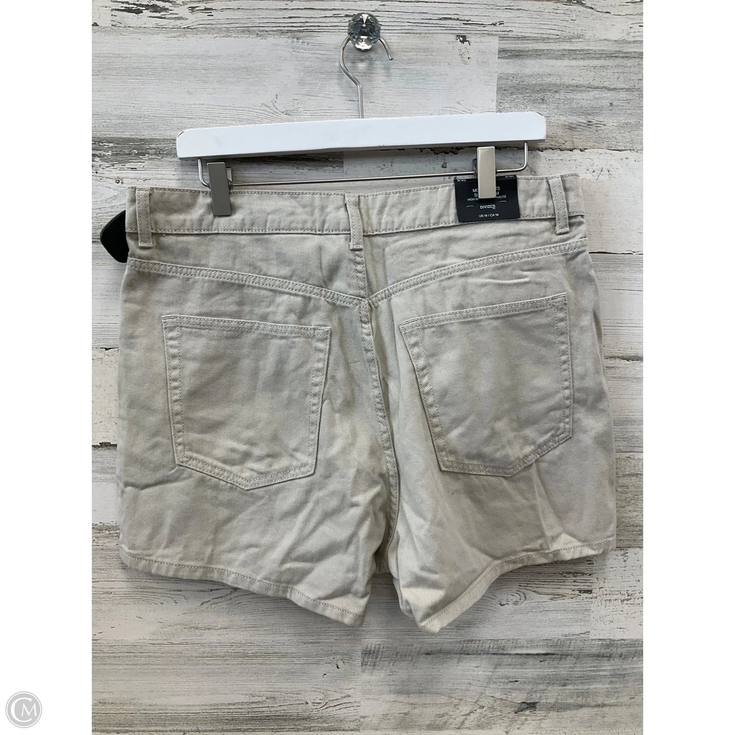 Shorts By Divided In Tan, Size: 14