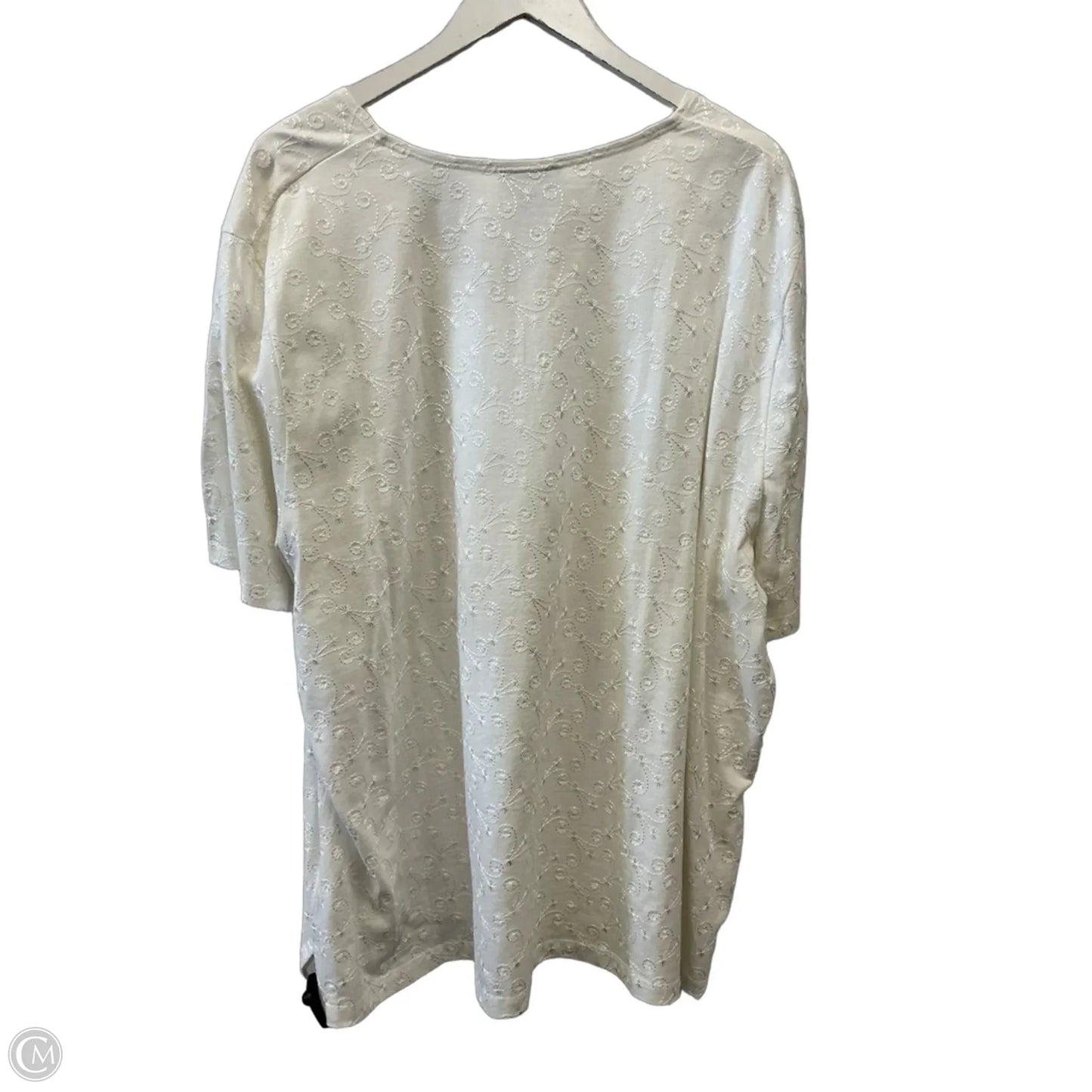 Top Short Sleeve By Liz And Me In White, Size: 3x