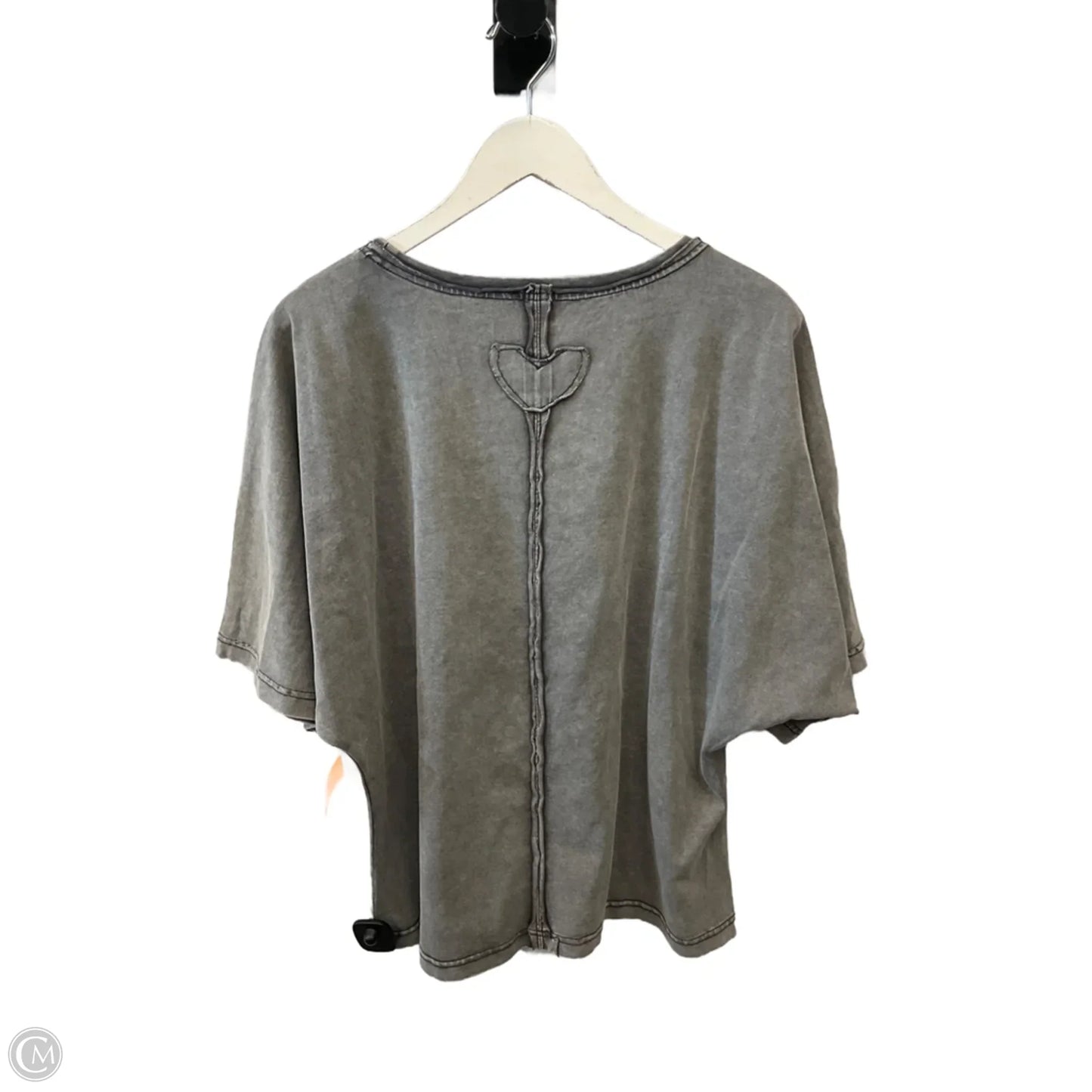 Top Short Sleeve By Easel In Grey, Size: L