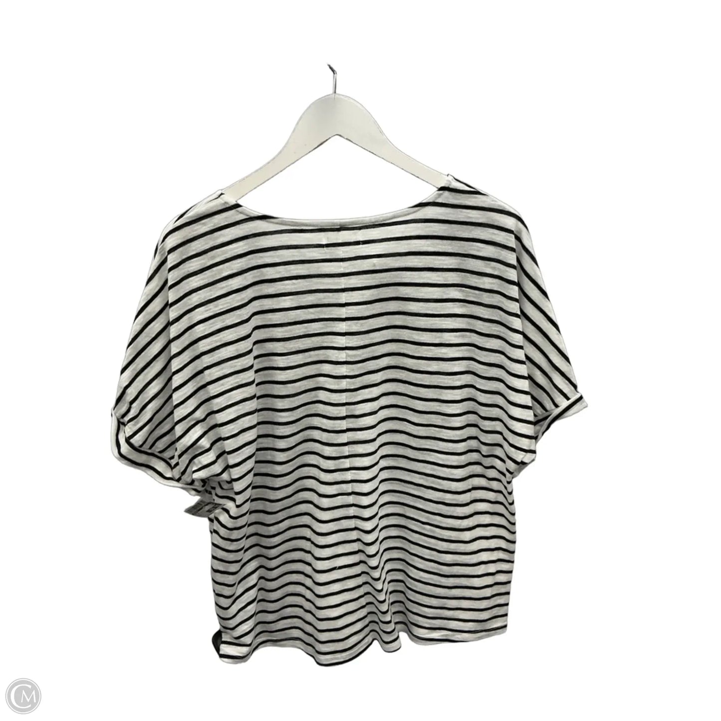 Top Short Sleeve By Maurices In Black & White, Size: L