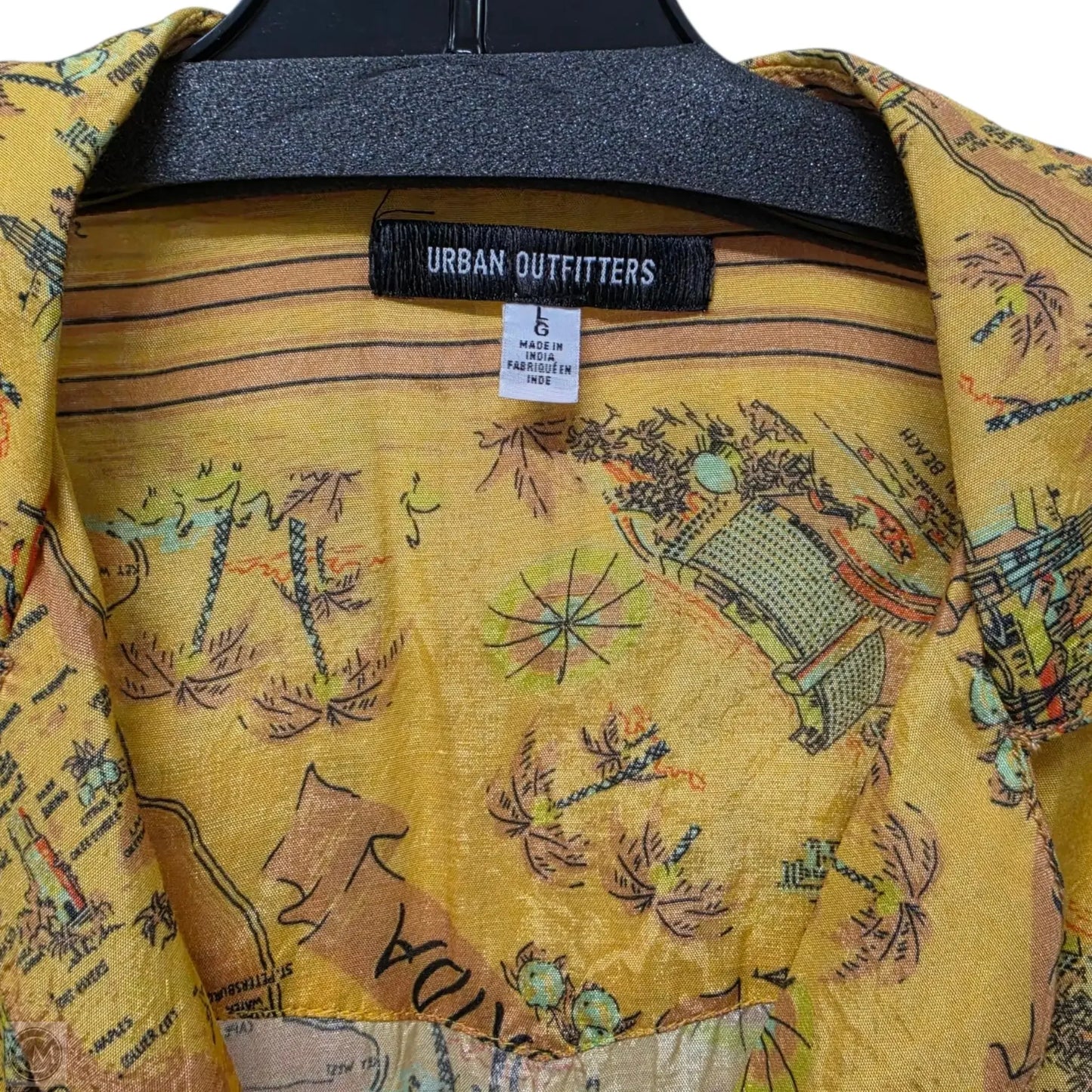Top Short Sleeve Basic By Urban Outfitters In Yellow, Size: L