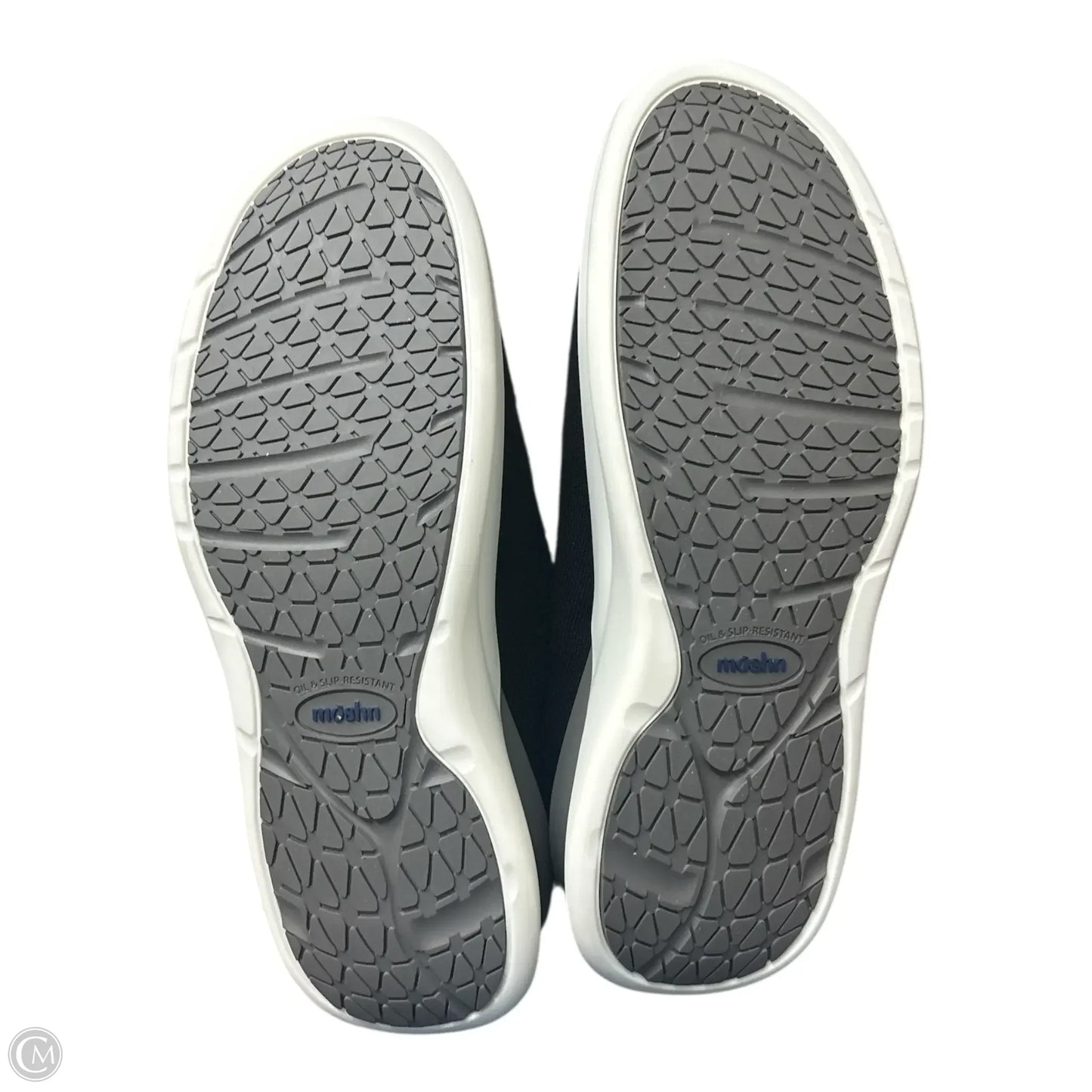 Shoes Sneakers By Clothes Mentor In Black & White, Size: 8