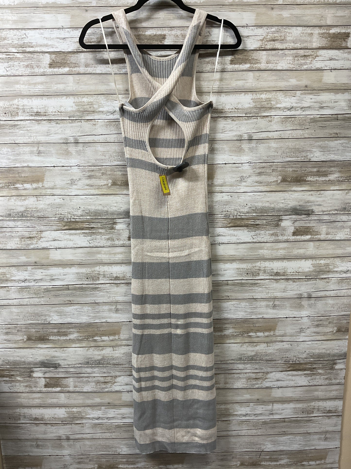 Dress Casual Maxi By Clothes Mentor In Striped Pattern, Size:S