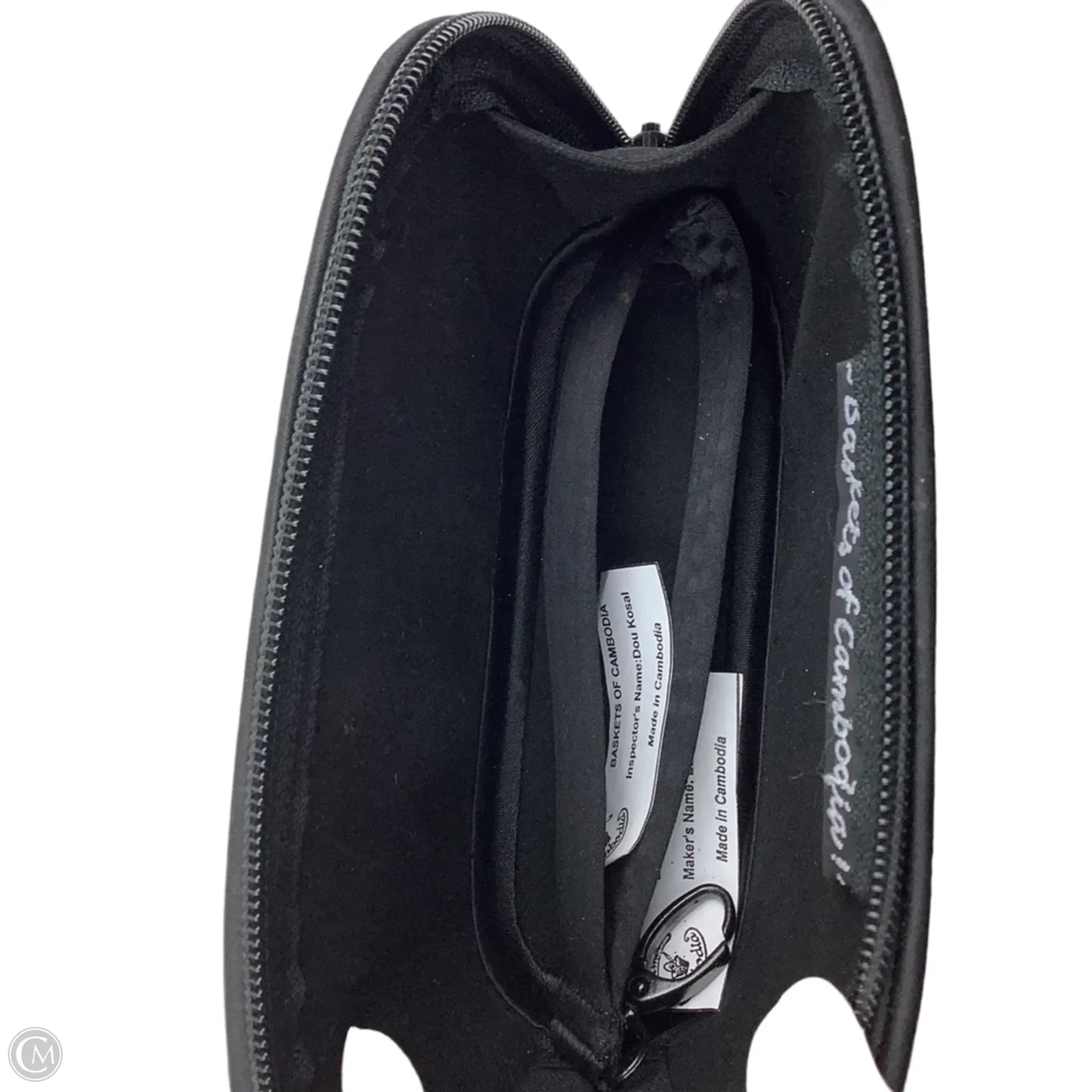 Clutch By Clothes Mentor, Size: Medium