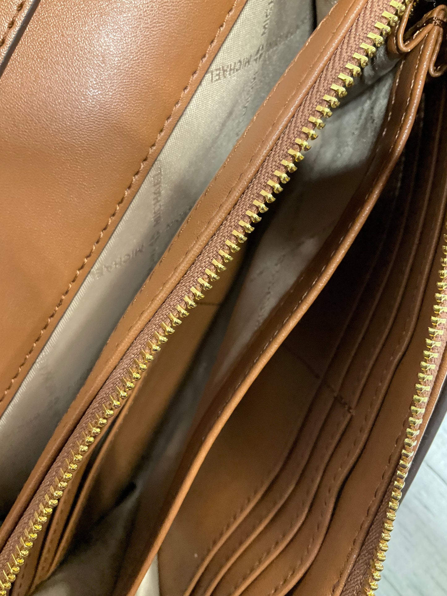 Handbag Designer By Michael Kors, Size: Medium