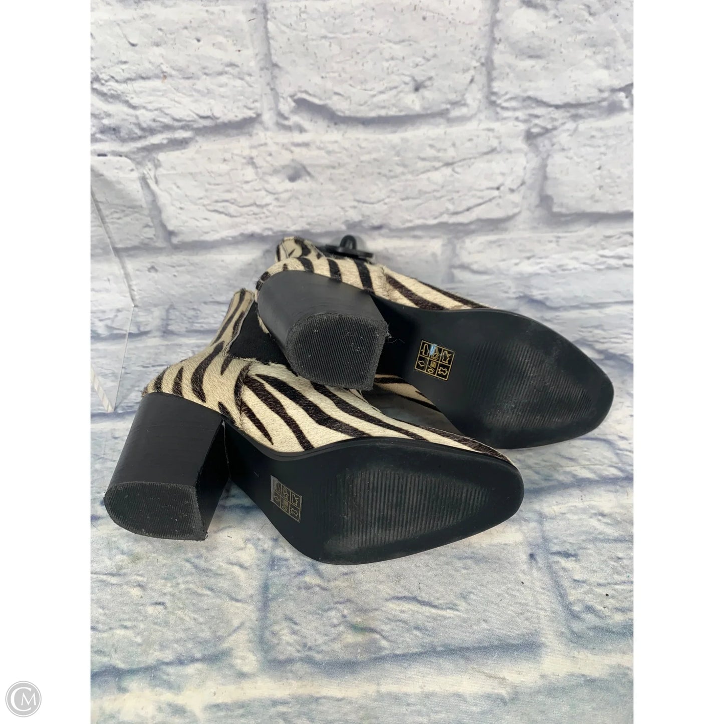 Boots Ankle Heels By Clothes Mentor In Zebra Print, Size: 7
