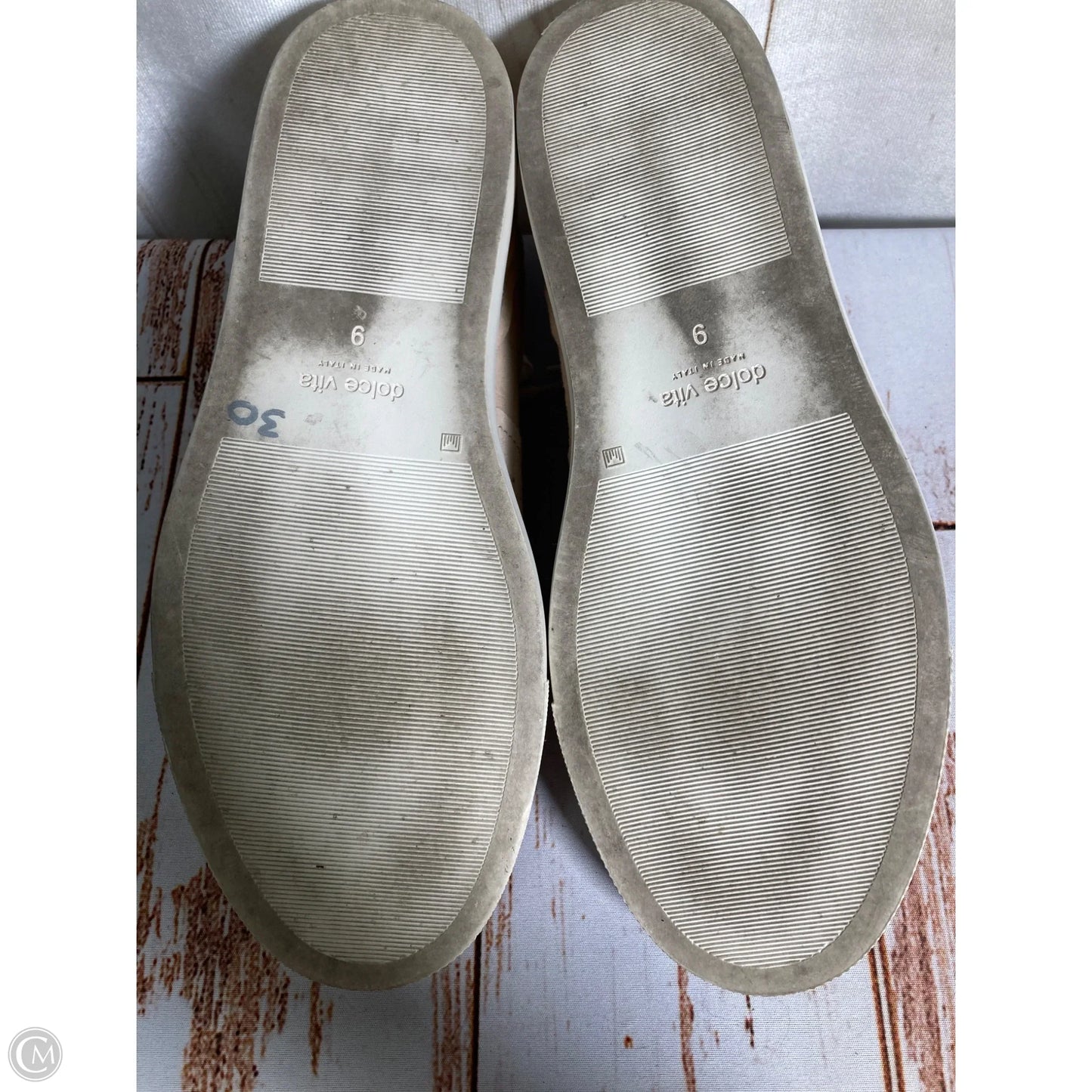 Shoes Sneakers By Dolce Vita In Tan, Size: 9