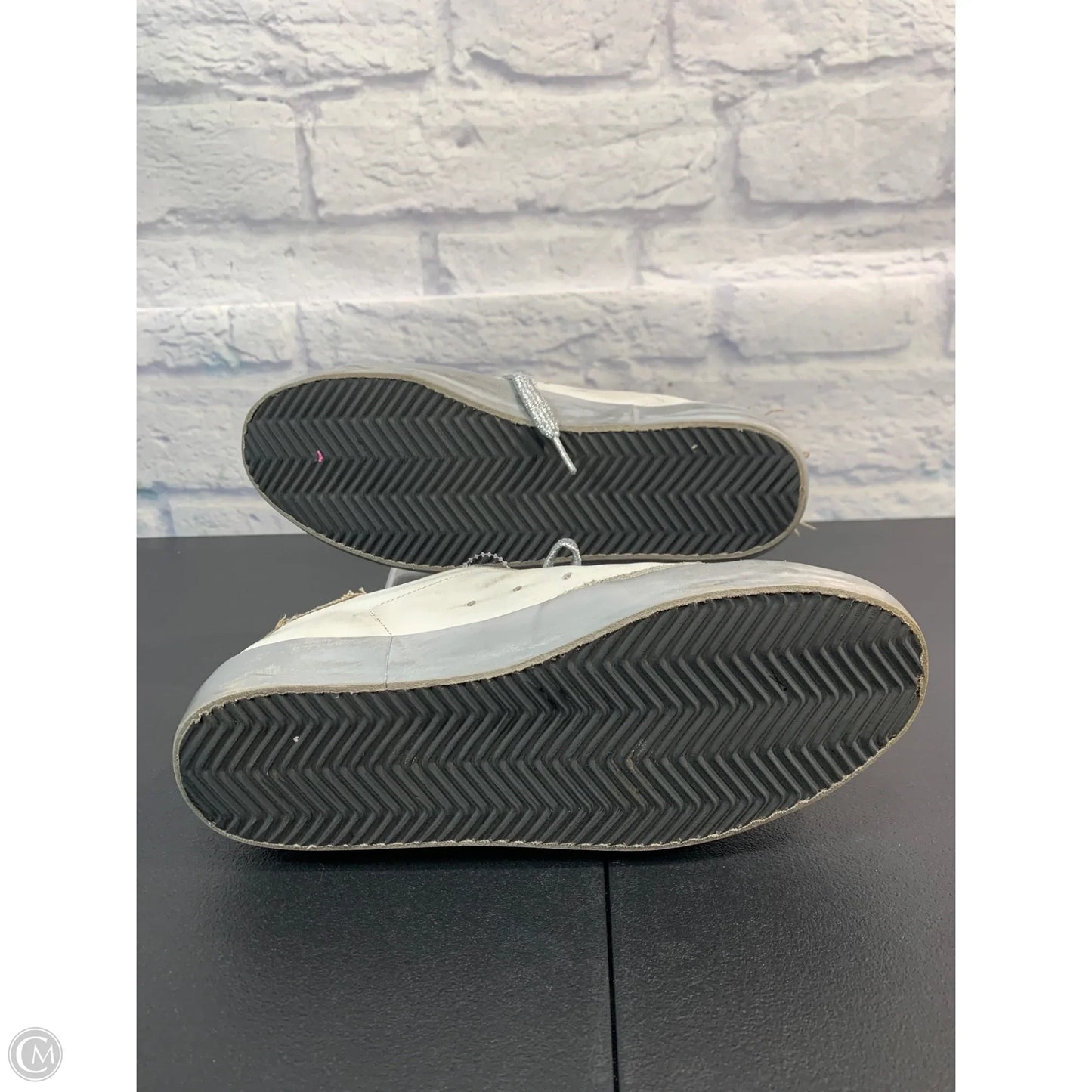 Shoes Luxury Designer By Golden Goose In Silver & White, Size: 9